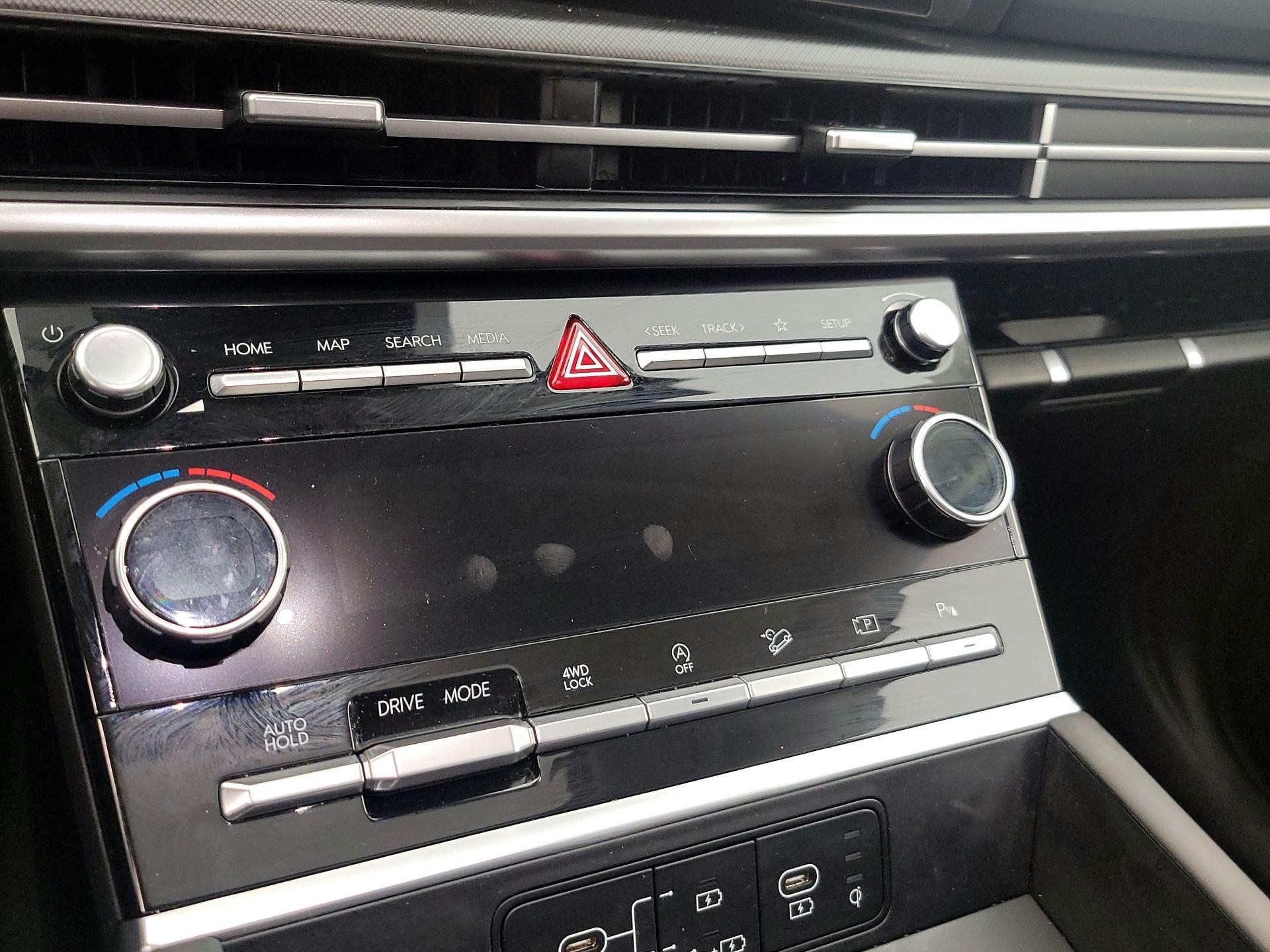 Thumbnail: 2024 Hyundai Santa Fe - 17