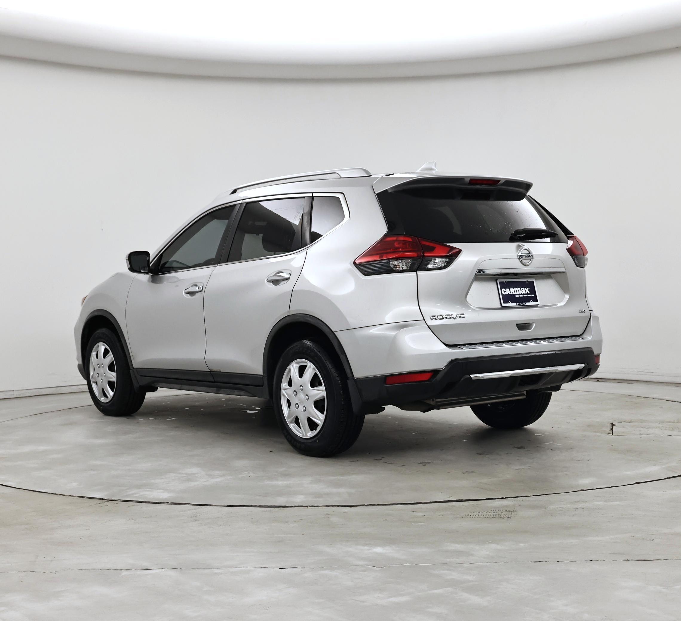 Thumbnail: 2017 Nissan Rogue - 2