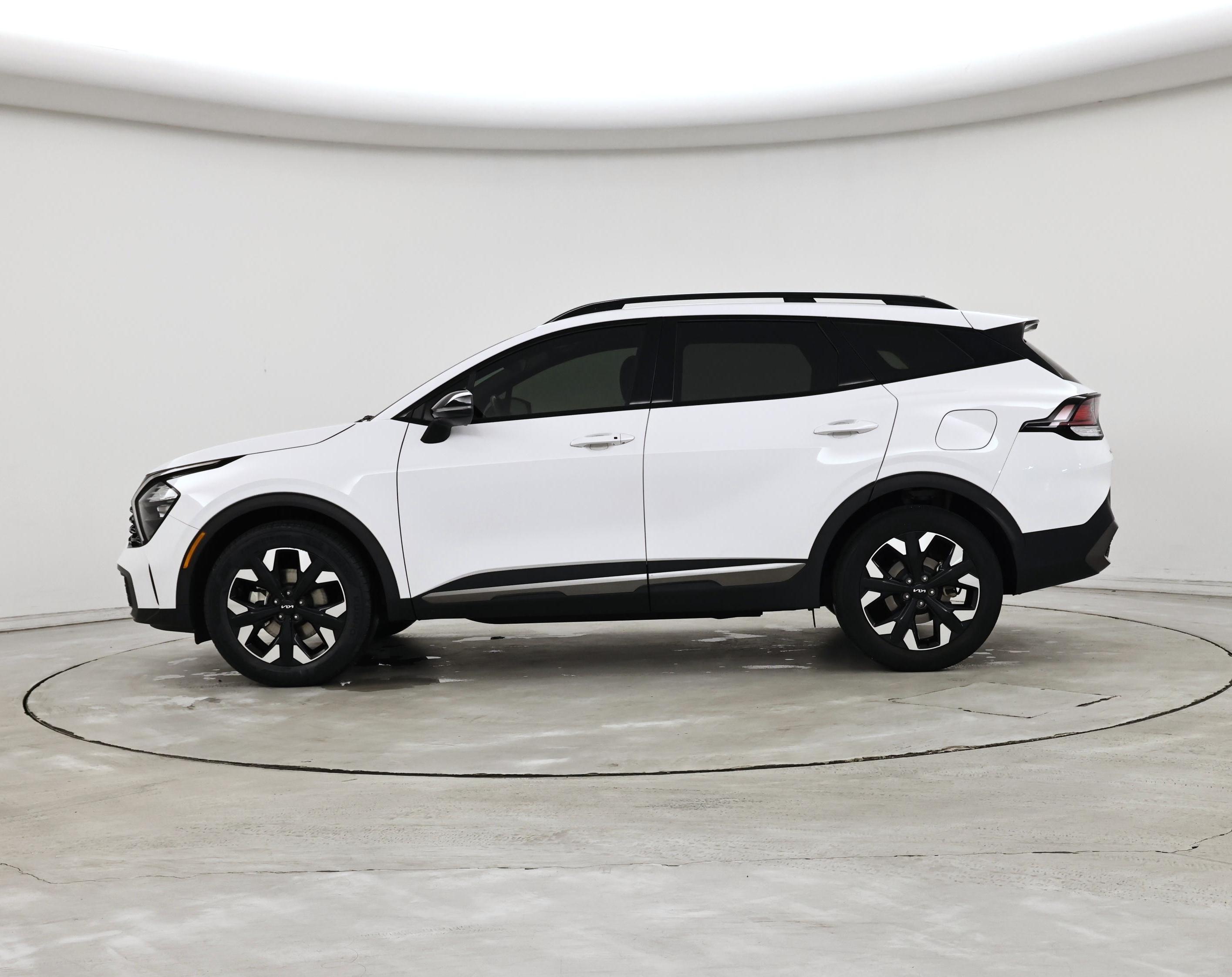 Thumbnail: 2023 Kia Sportage - 3