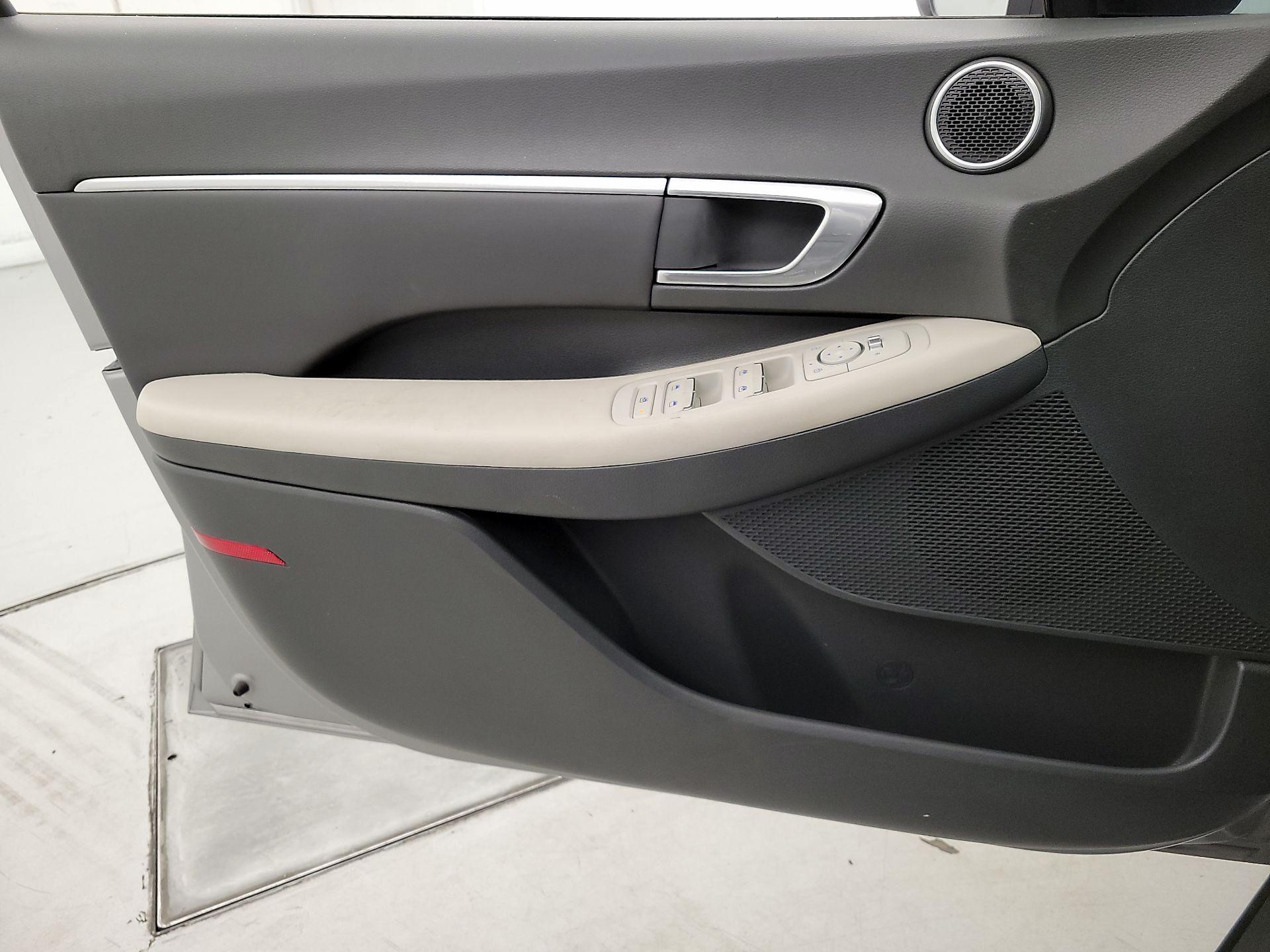 Thumbnail: 2023 Hyundai Sonata - 12