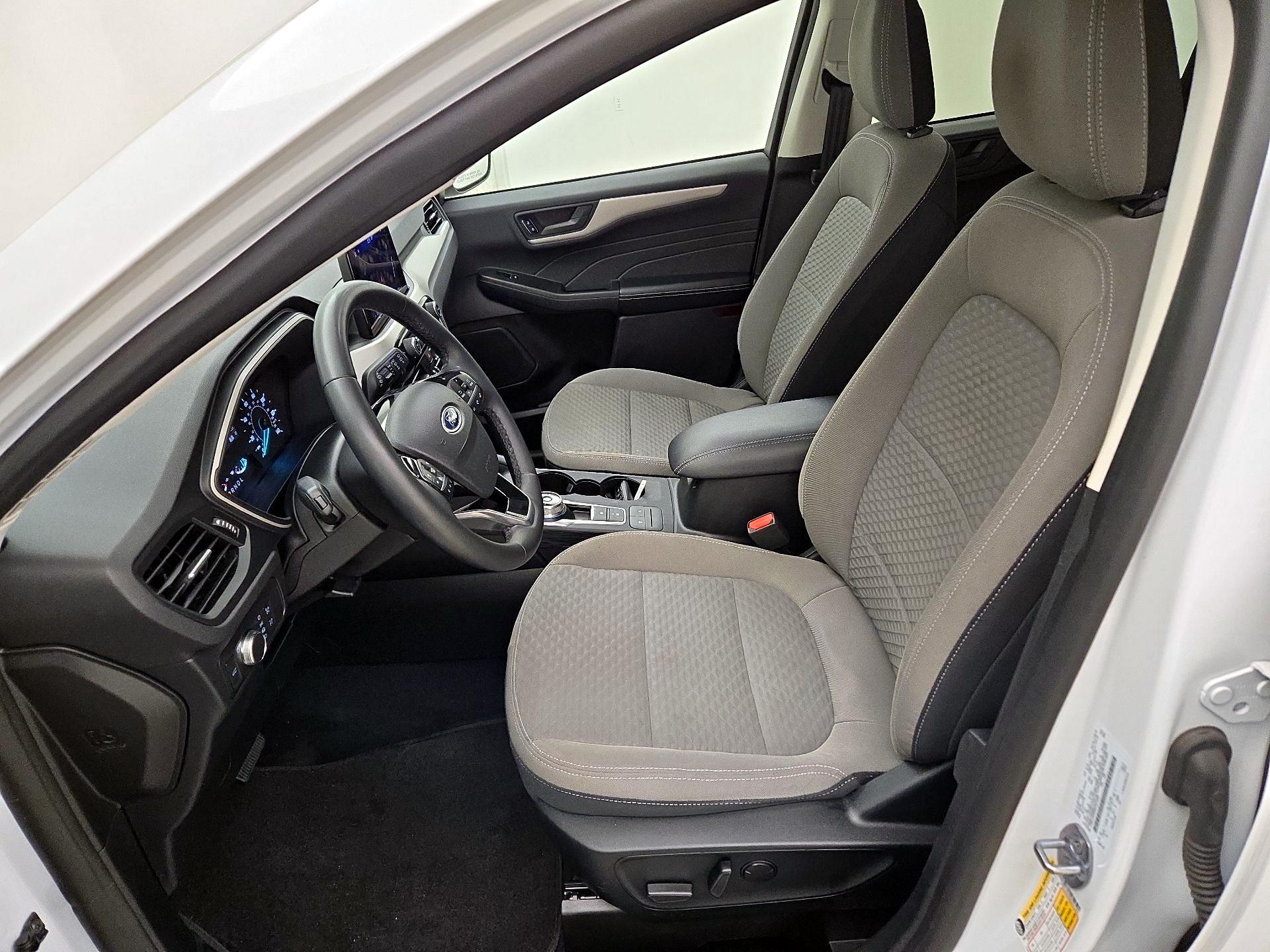 Thumbnail: 2022 Ford Escape - 11