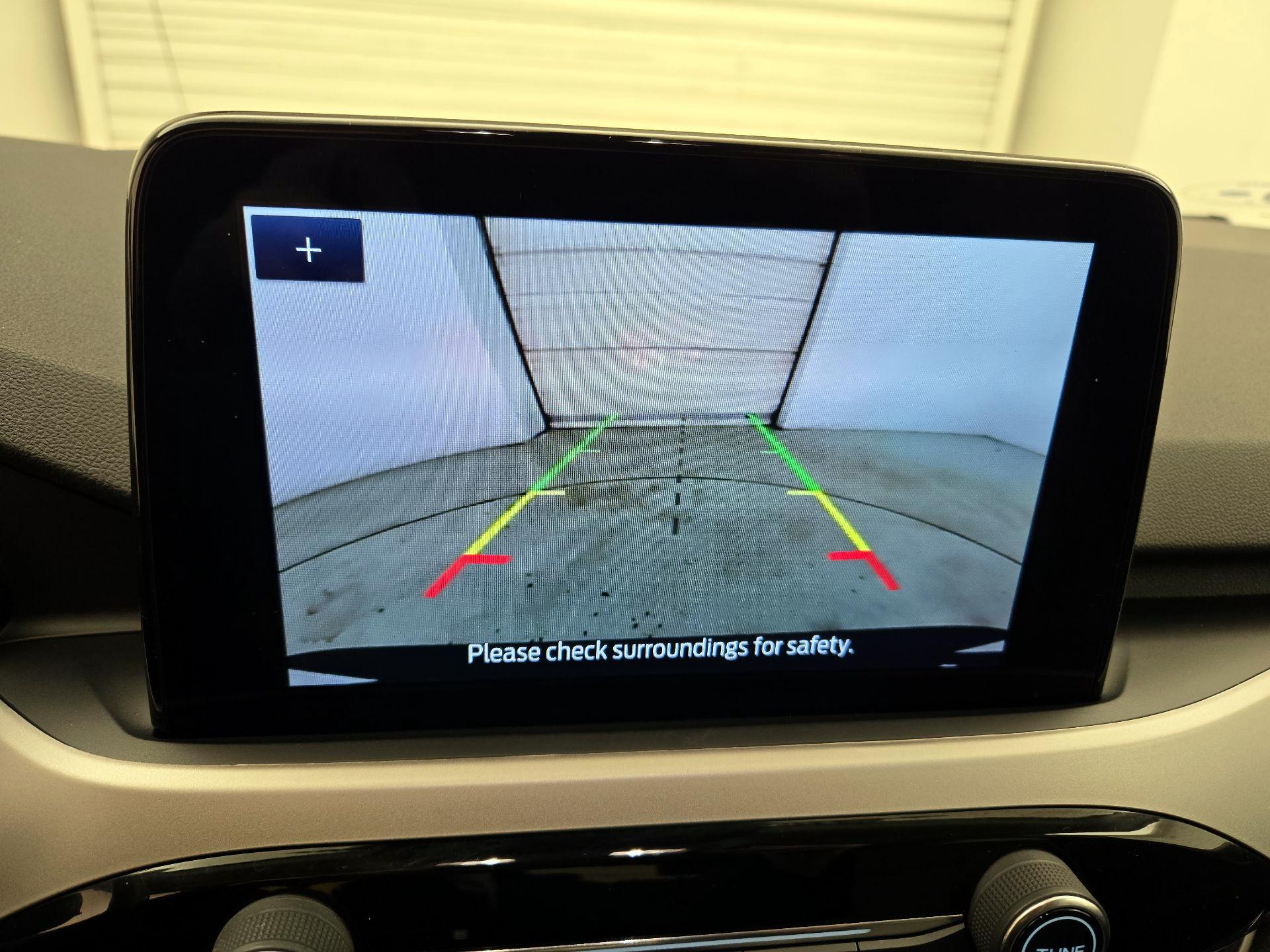 Thumbnail: 2022 Ford Escape - 14