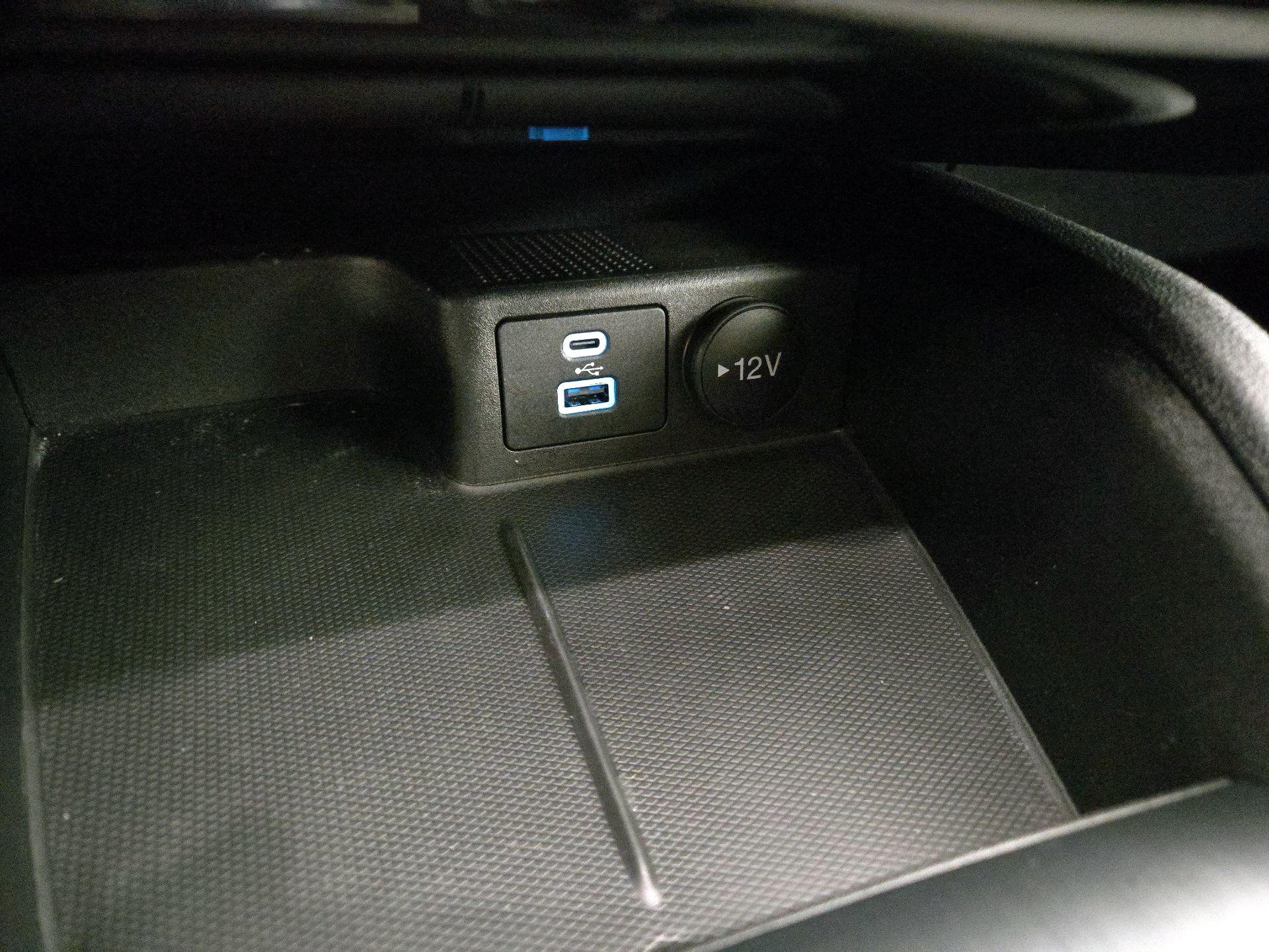 Thumbnail: 2022 Ford Escape - 18