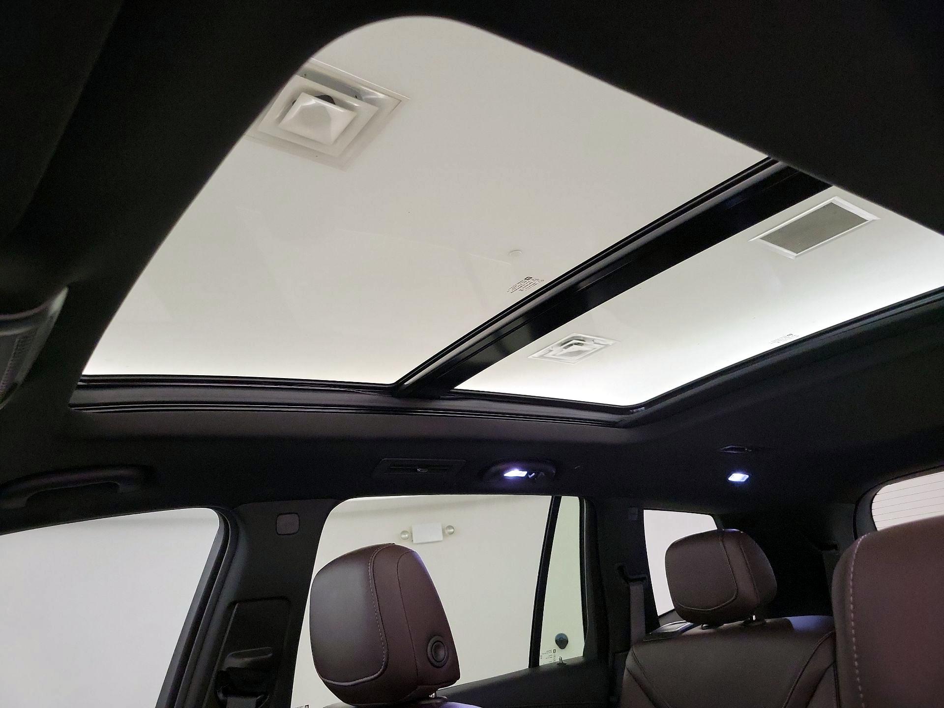 Thumbnail: 2021 Cadillac XT6 - 20