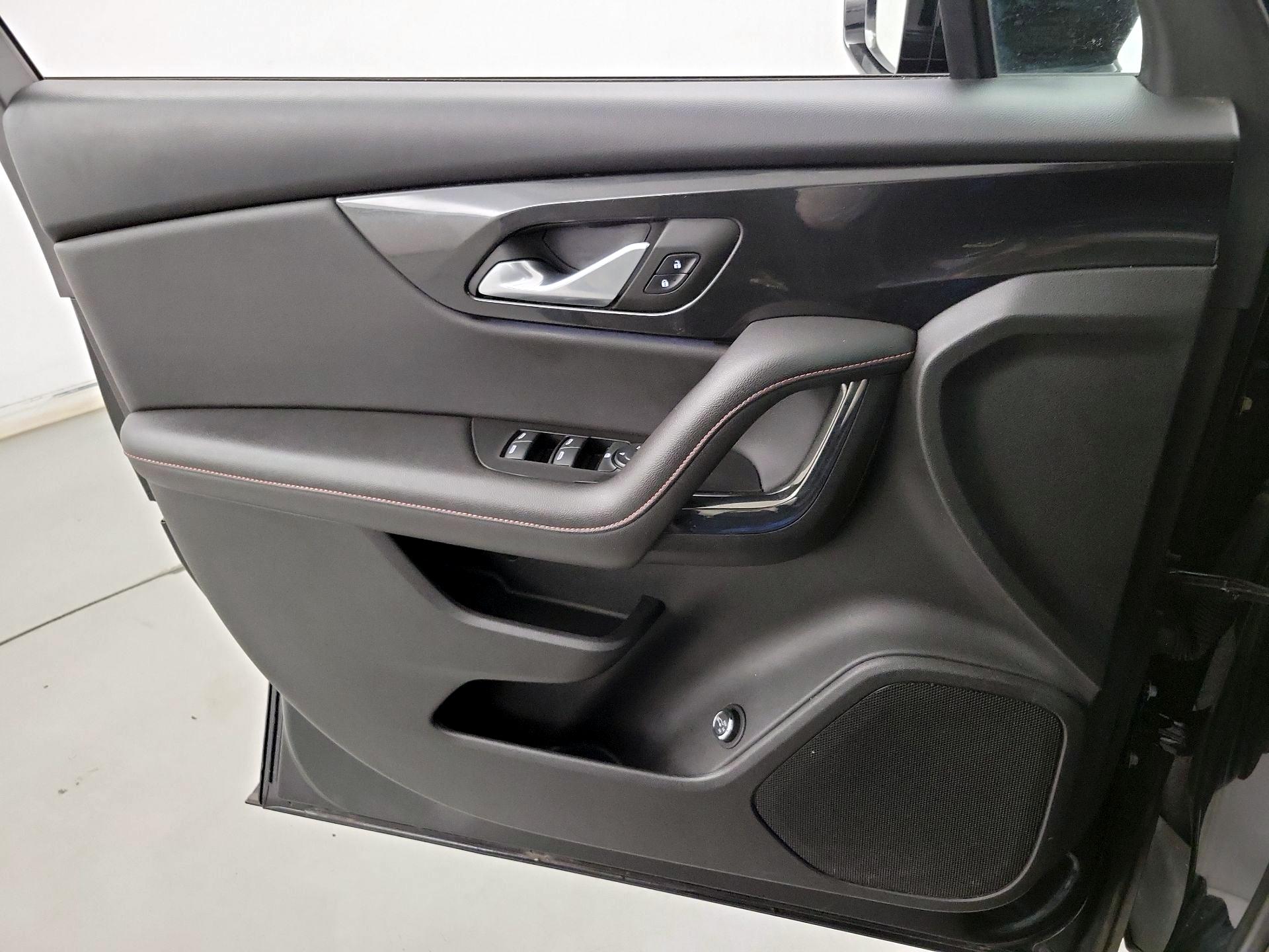 Thumbnail: 2021 Chevrolet Blazer - 12