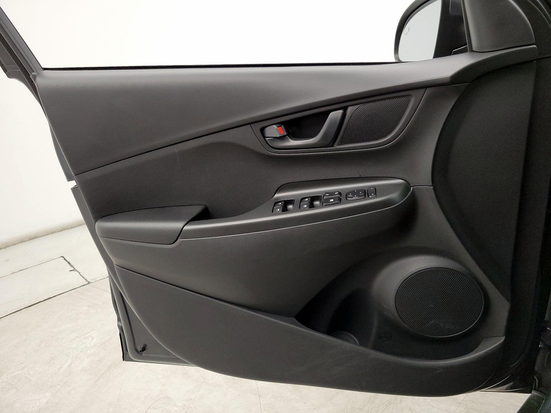 Thumbnail: 2023 Hyundai Kona - 12