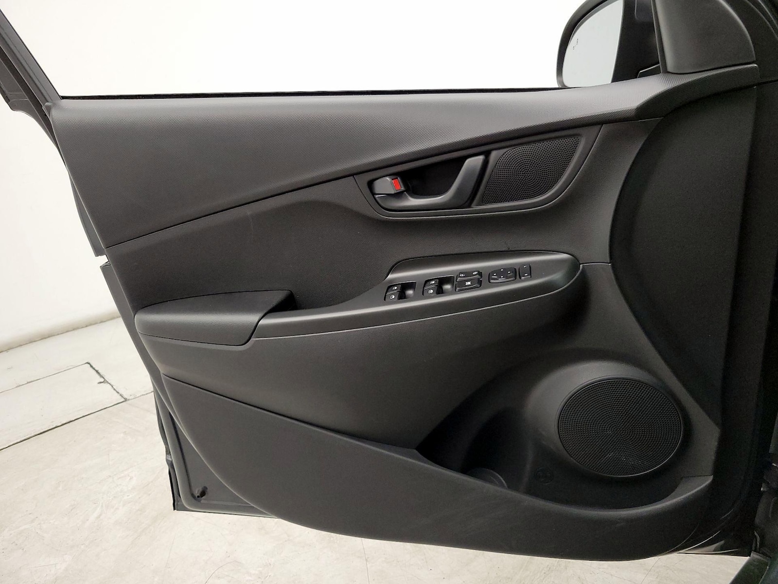 2023 Hyundai Kona SEL - Photo 13