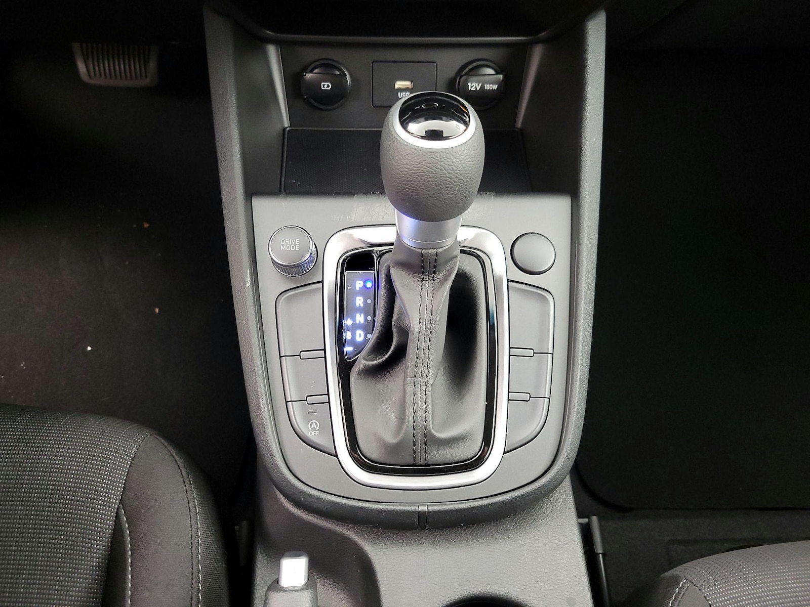 2023 Hyundai Kona SEL - Photo 18