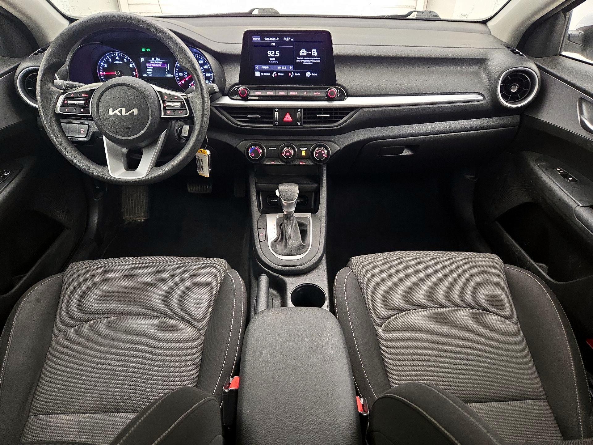 Thumbnail: 2023 Kia Forte - 9