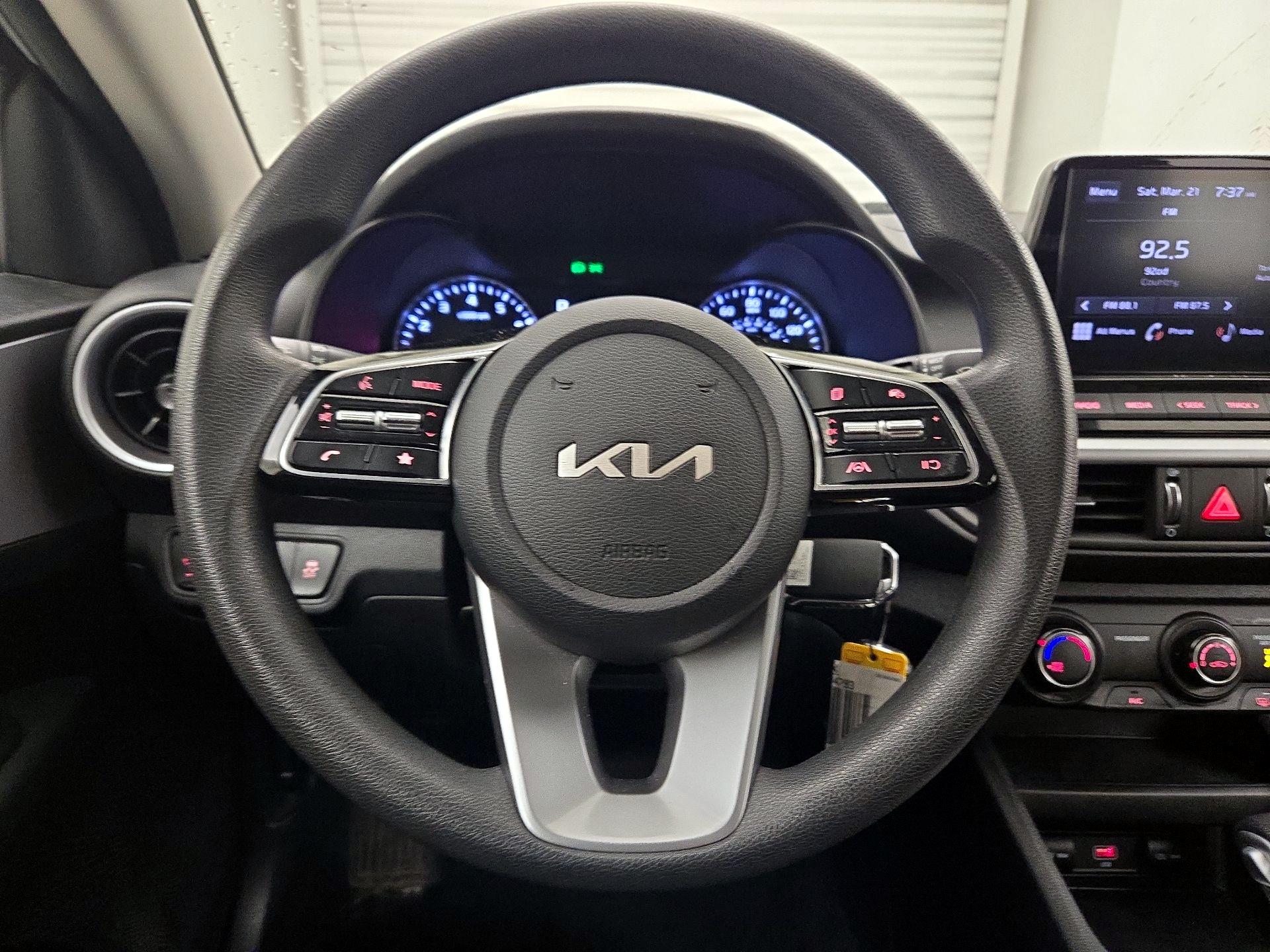 Thumbnail: 2023 Kia Forte - 10