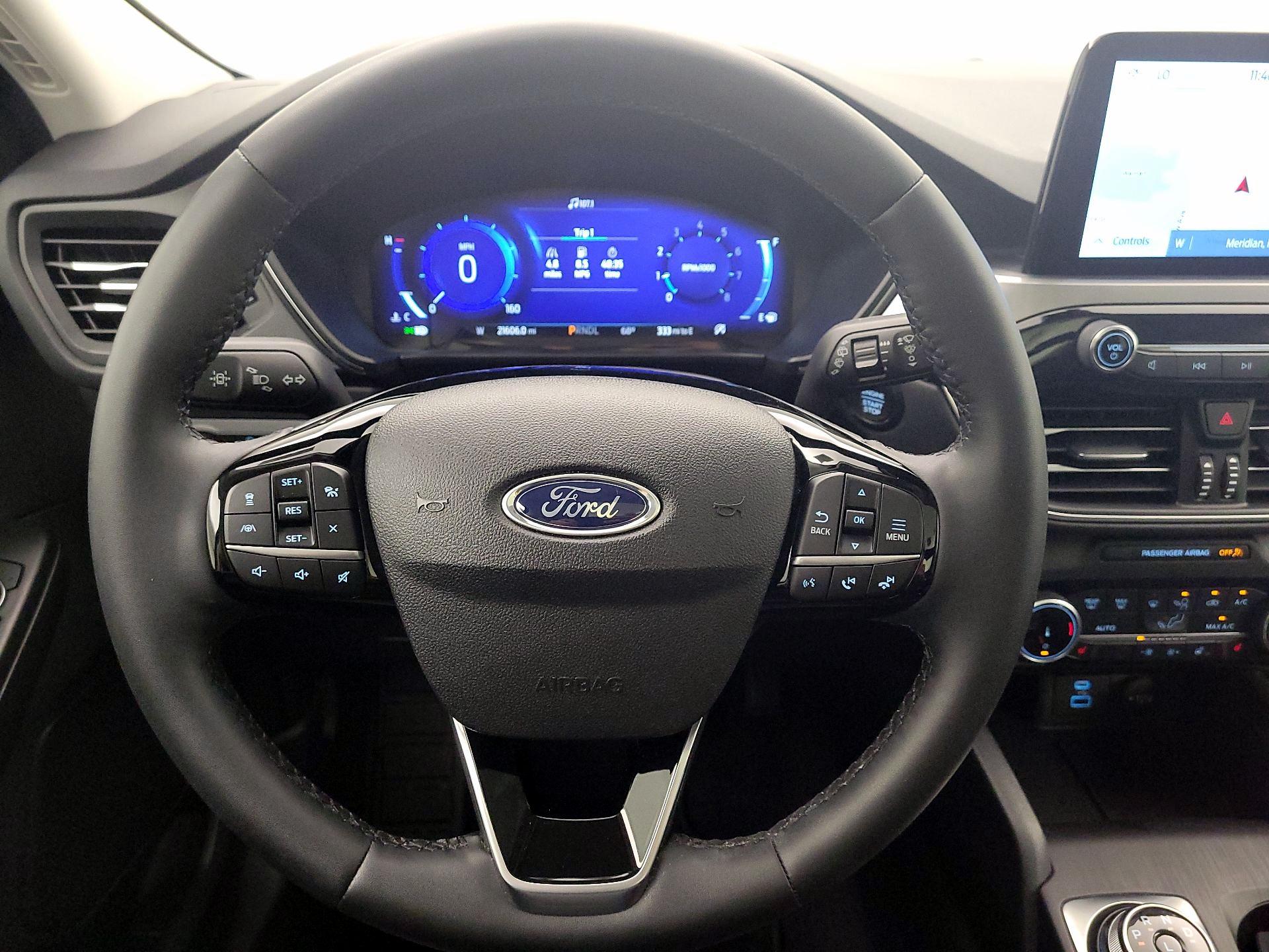 Thumbnail: 2022 Ford Escape - 10