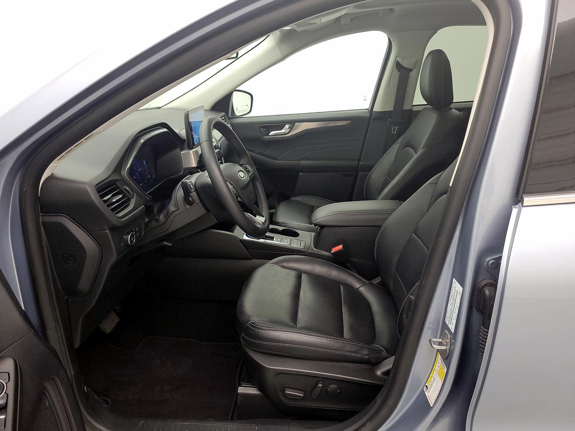 Thumbnail: 2022 Ford Escape - 11