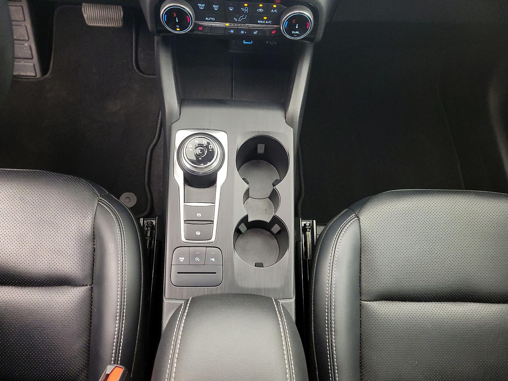 Thumbnail: 2022 Ford Escape - 18