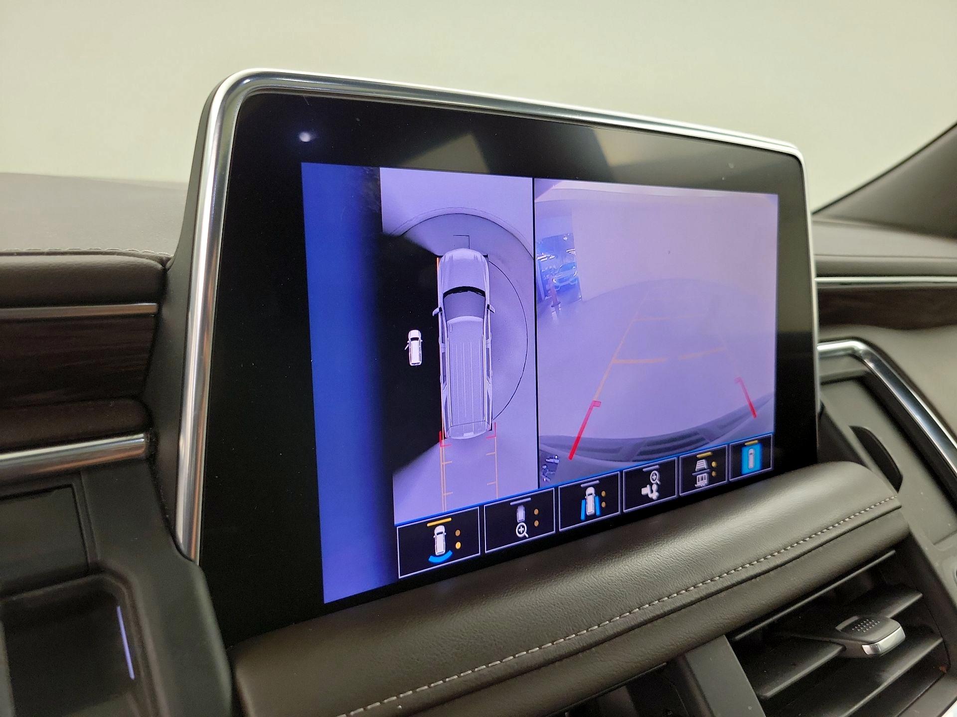 Thumbnail: 2022 Chevrolet Tahoe - 14
