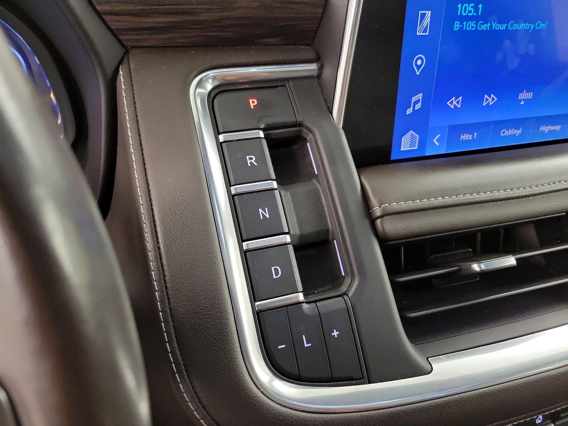 Thumbnail: 2022 Chevrolet Tahoe - 17
