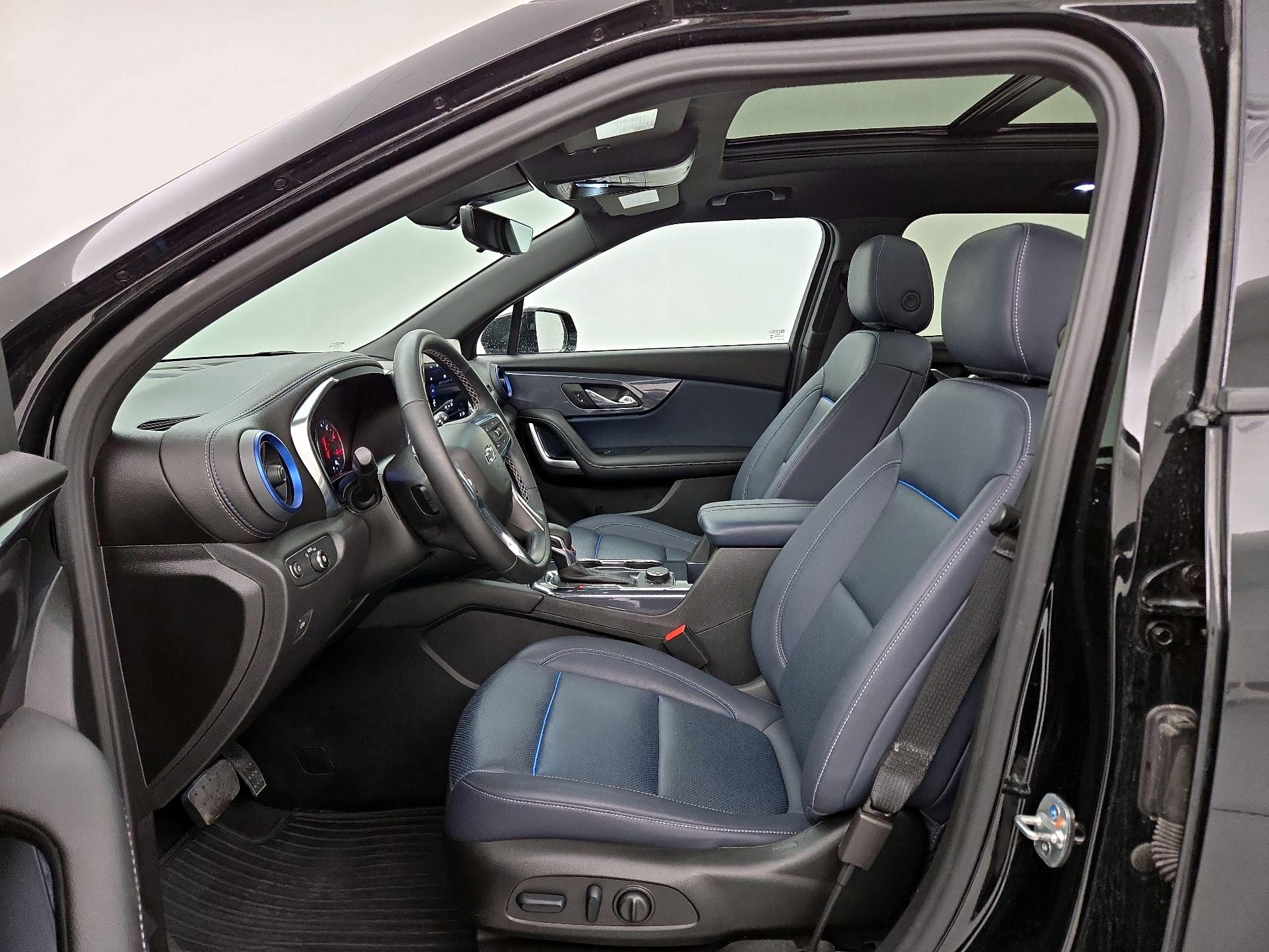 Thumbnail: 2025 Chevrolet Blazer - 11