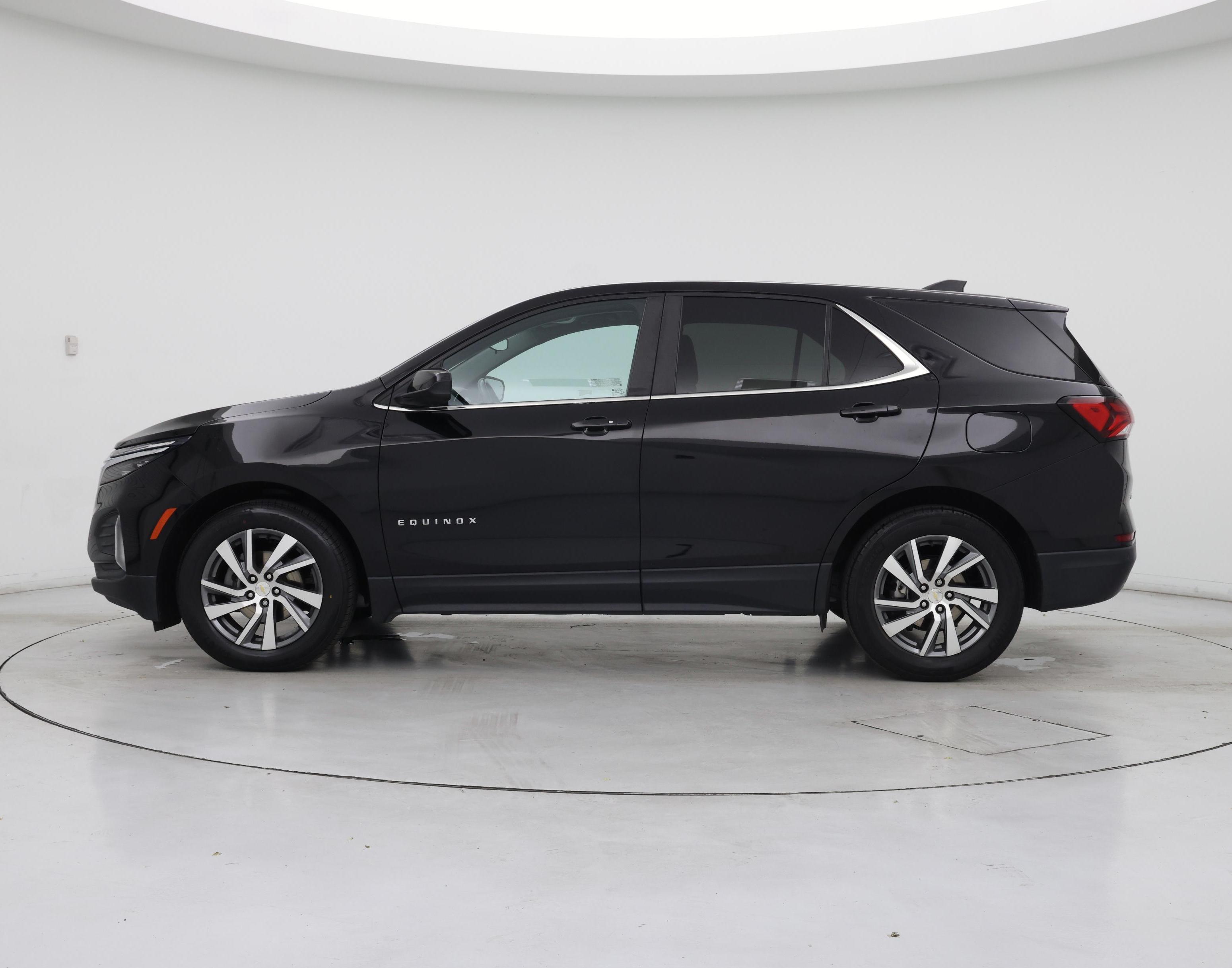 Thumbnail: 2022 Chevrolet Equinox - 3