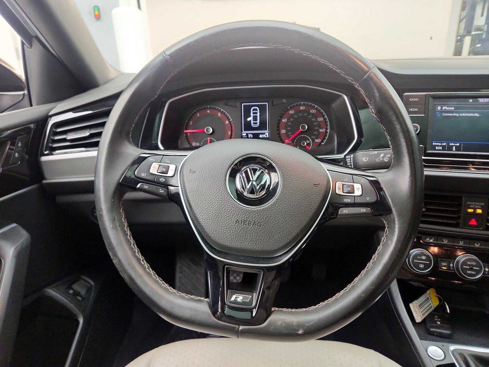 Thumbnail: 2021 Volkswagen Jetta - 10