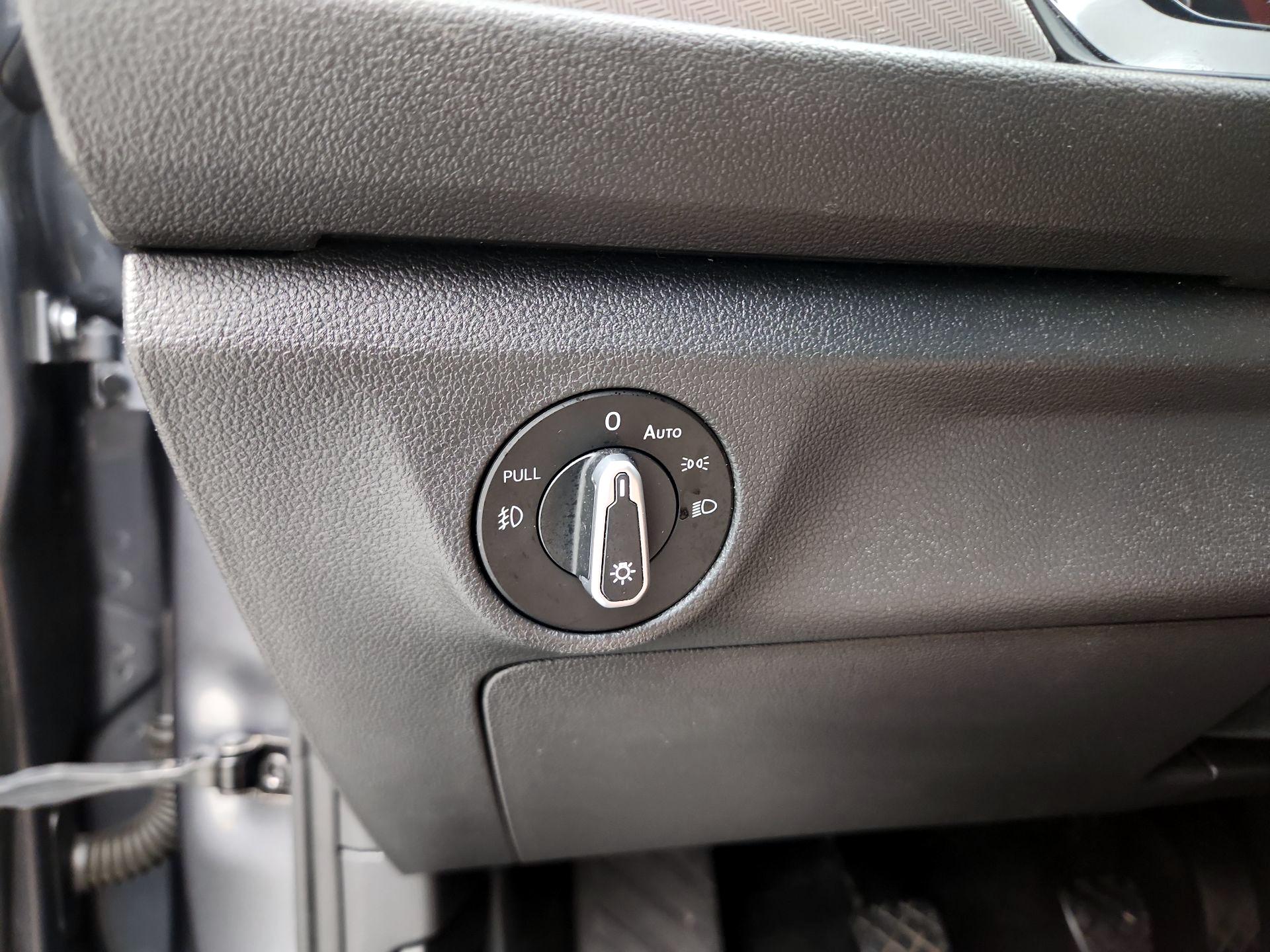 Thumbnail: 2021 Volkswagen Jetta - 13