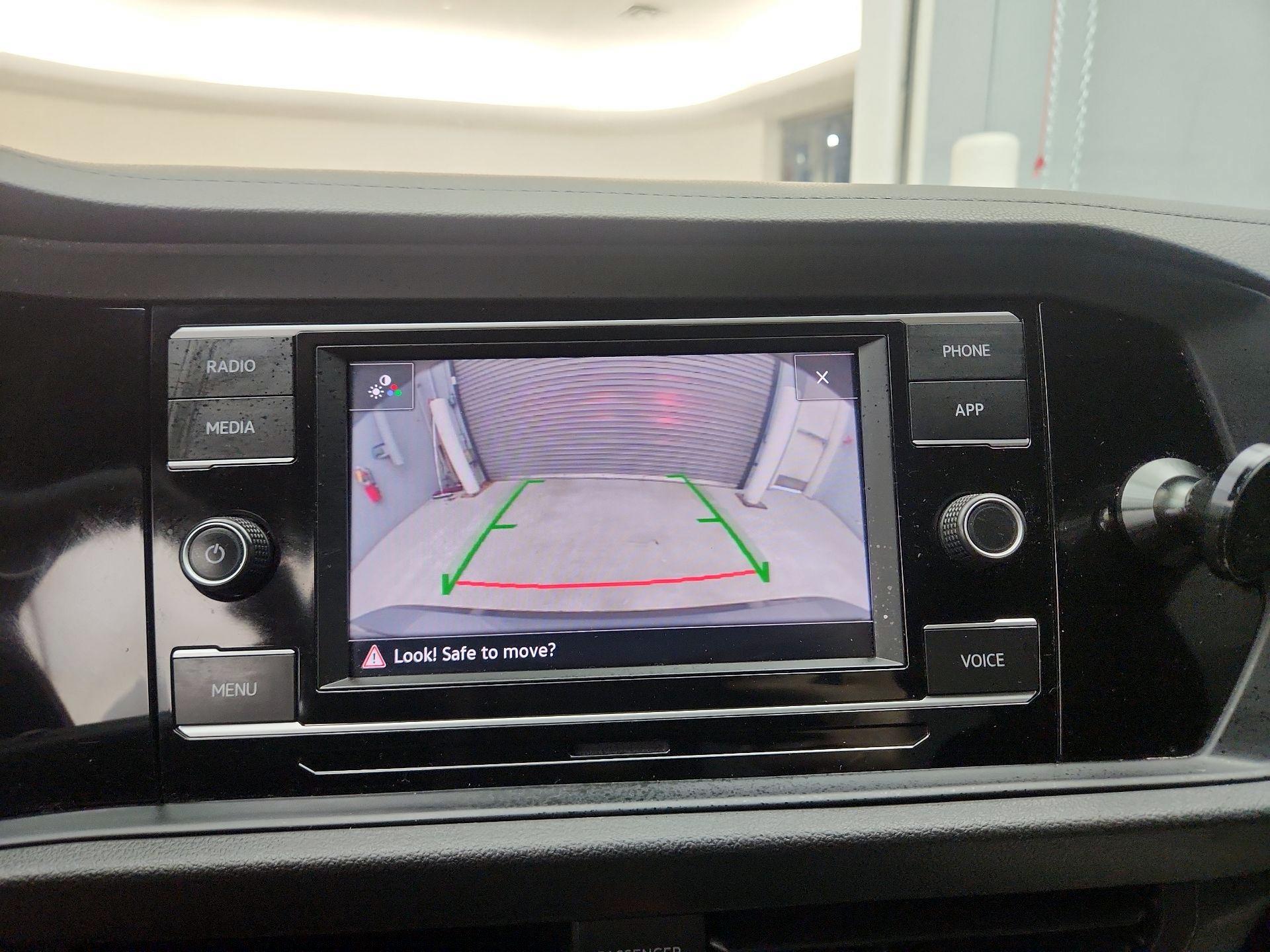 Thumbnail: 2021 Volkswagen Jetta - 14