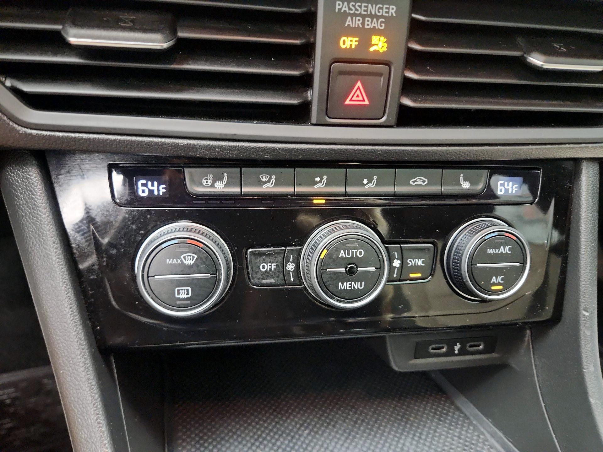 Thumbnail: 2021 Volkswagen Jetta - 16