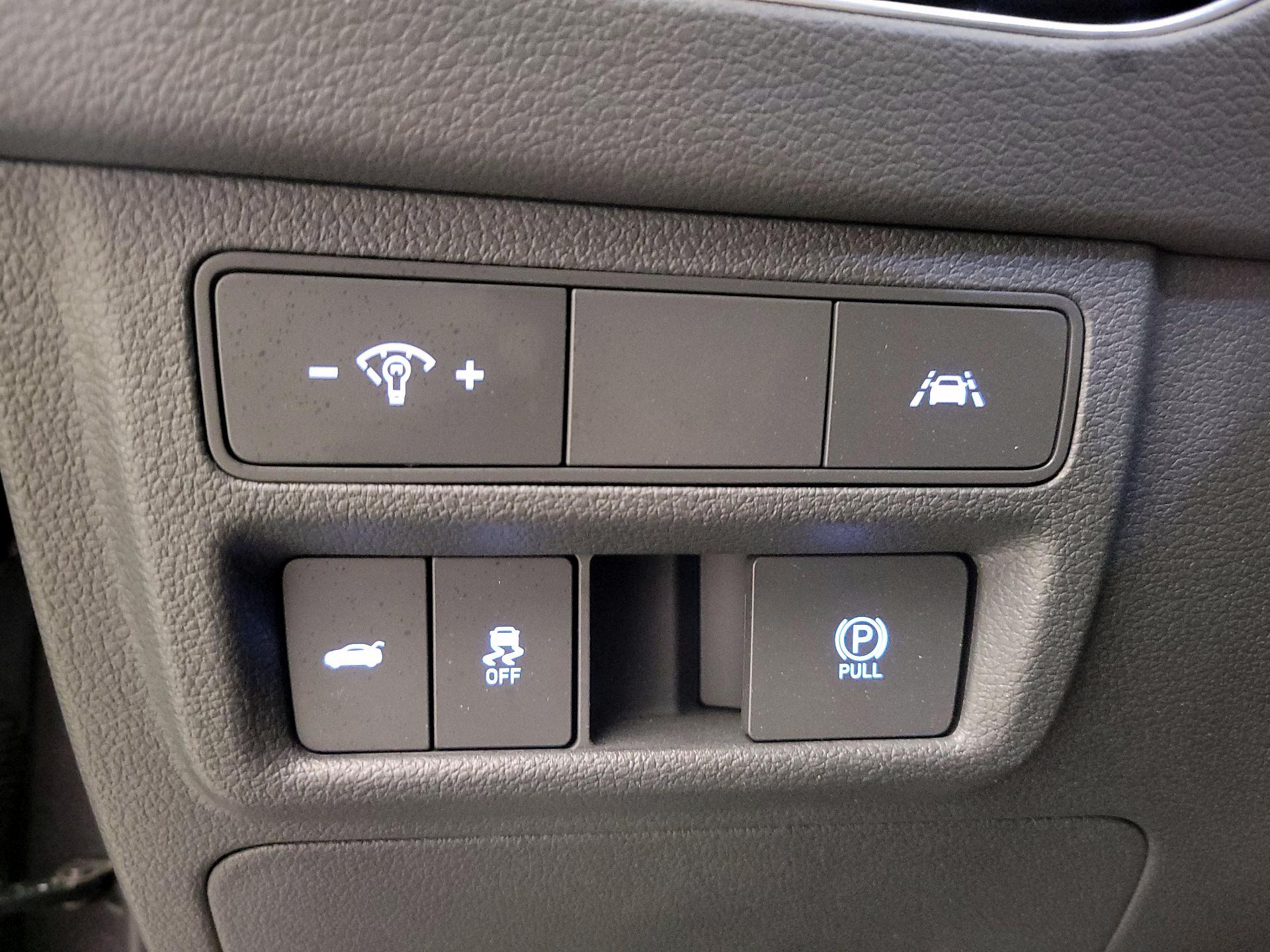 Thumbnail: 2022 Hyundai Sonata - 13