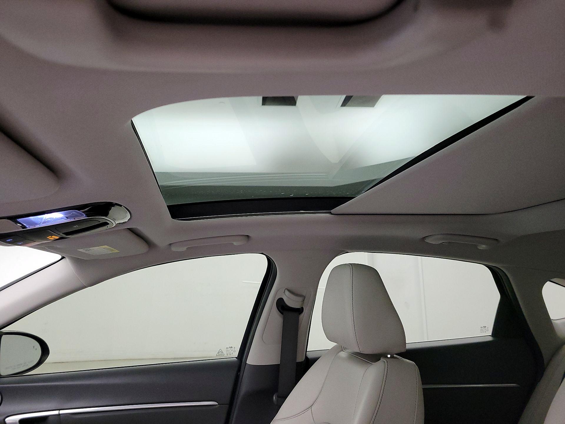 Thumbnail: 2022 Hyundai Sonata - 20