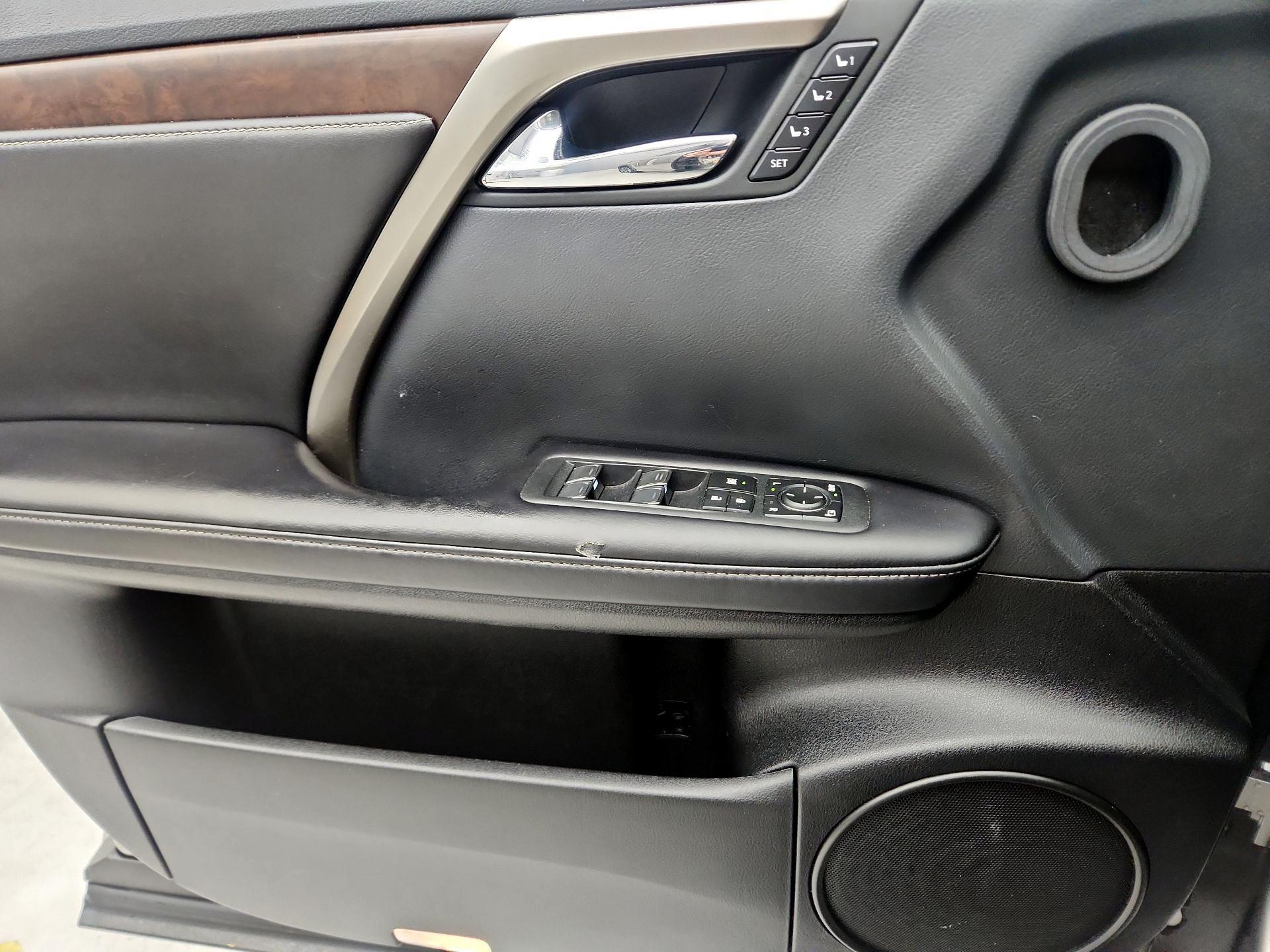 Thumbnail: 2020 Lexus RX - 12