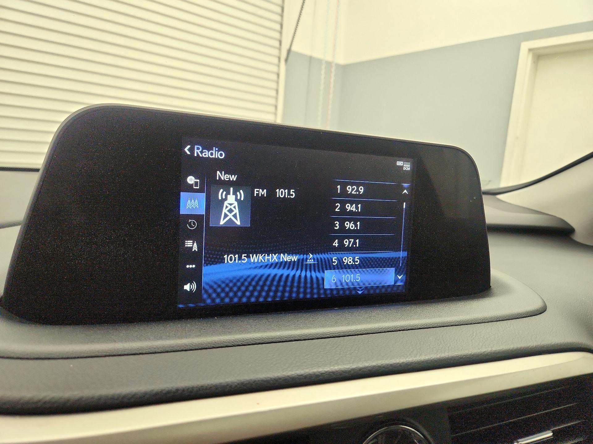 Thumbnail: 2020 Lexus RX - 15