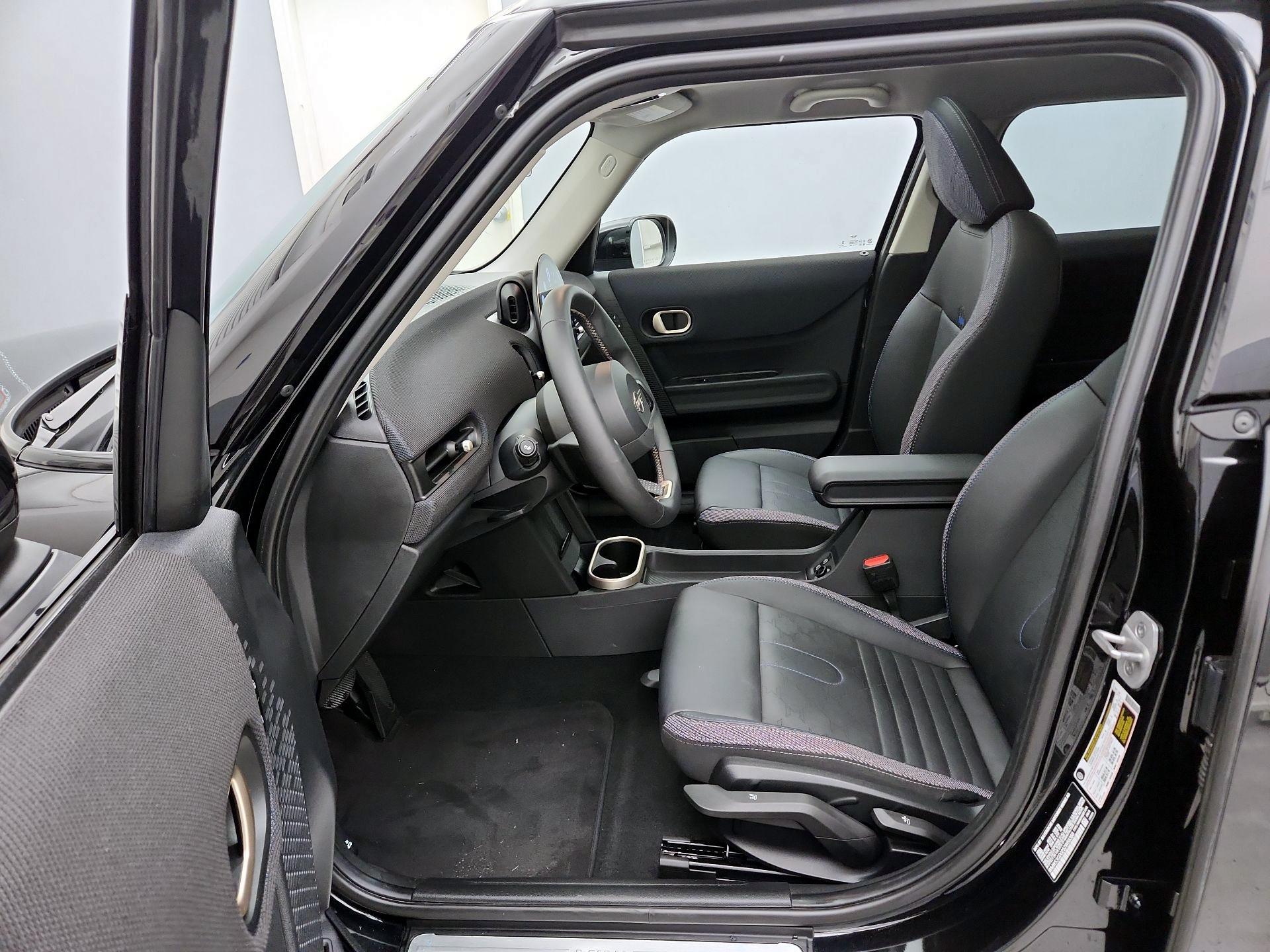 Thumbnail: 2025 MINI Cooper Hardtop - 11