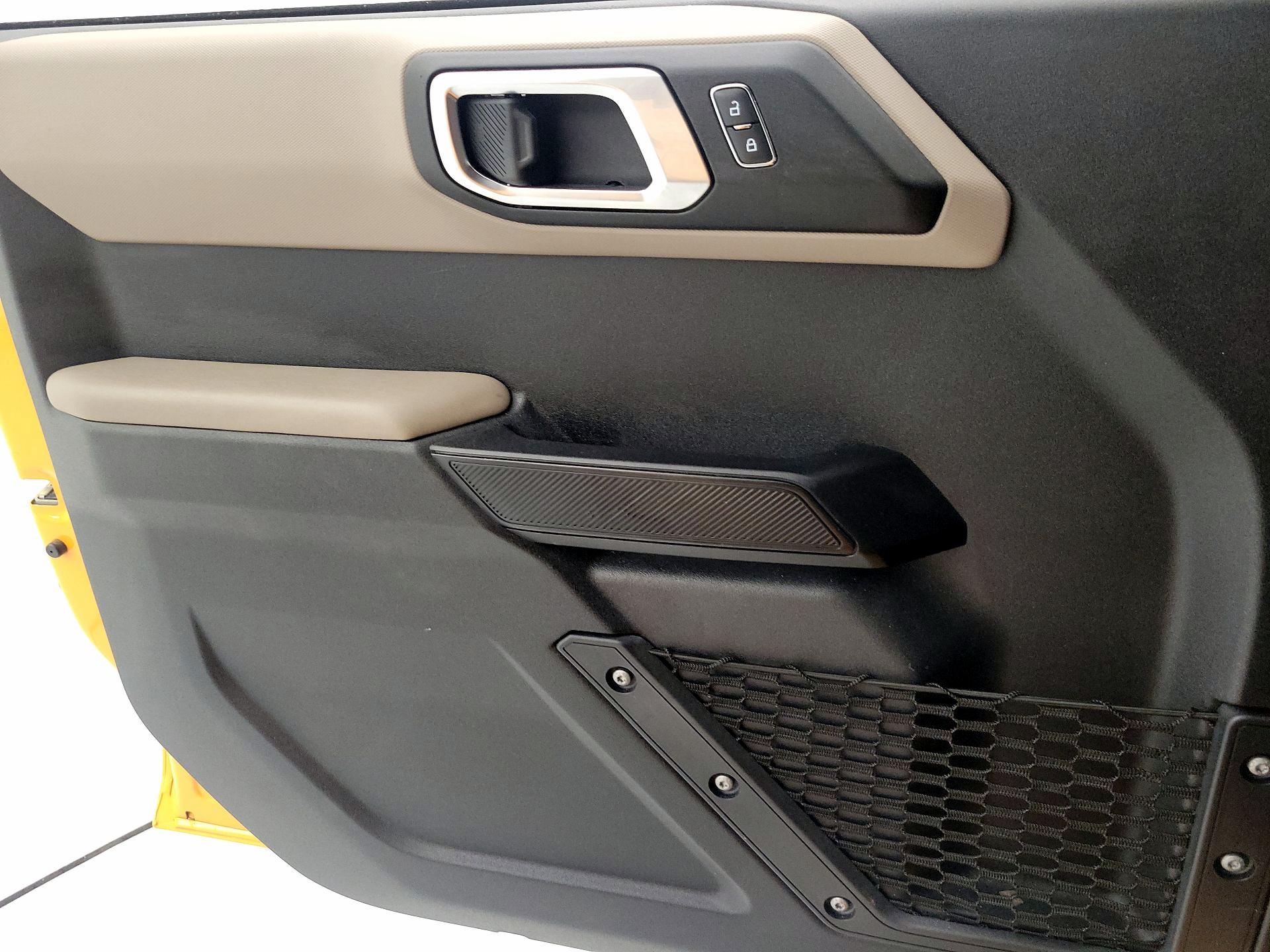 Thumbnail: 2022 Ford Bronco - 12