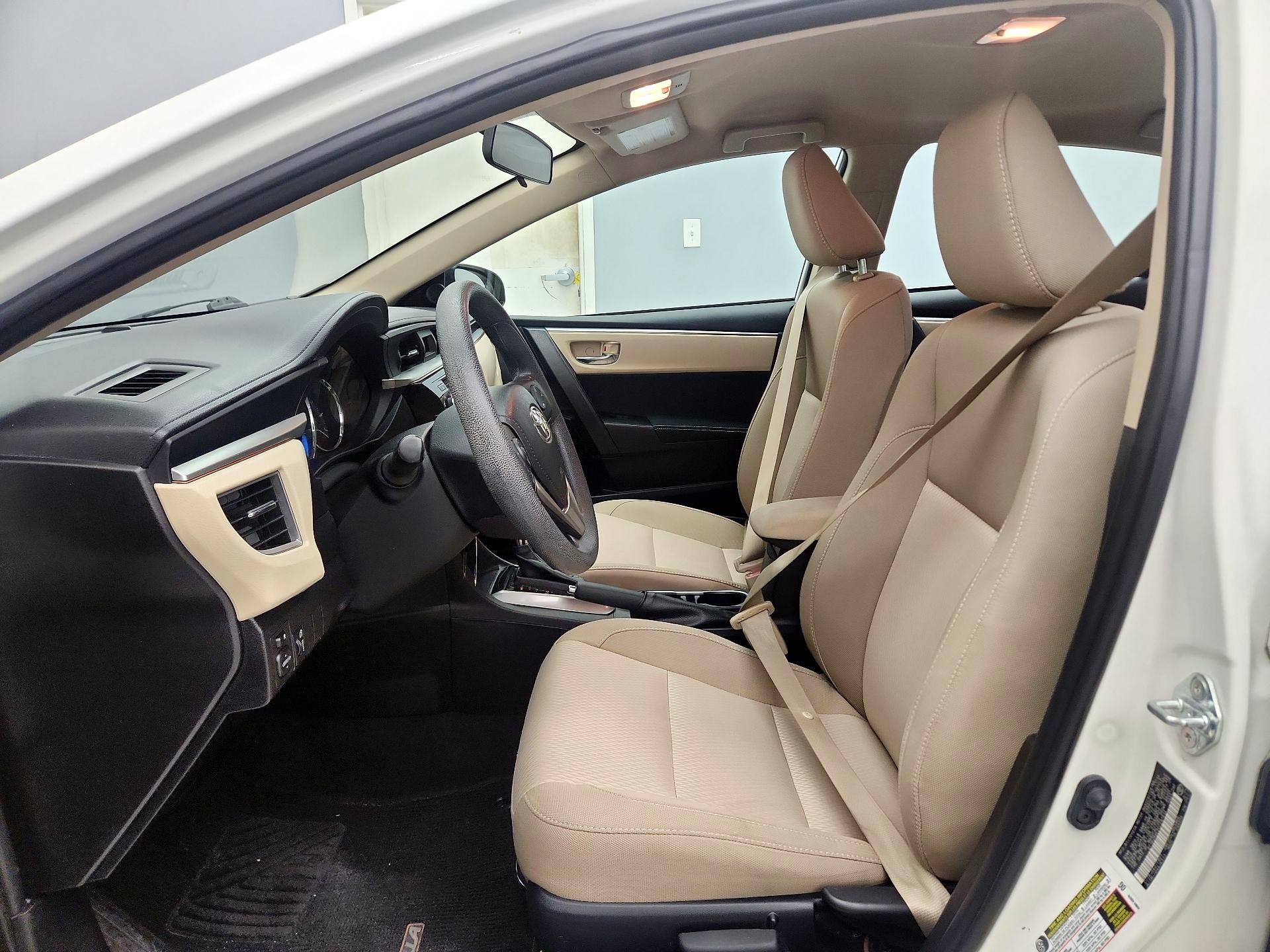 Thumbnail: 2015 Toyota Corolla - 11