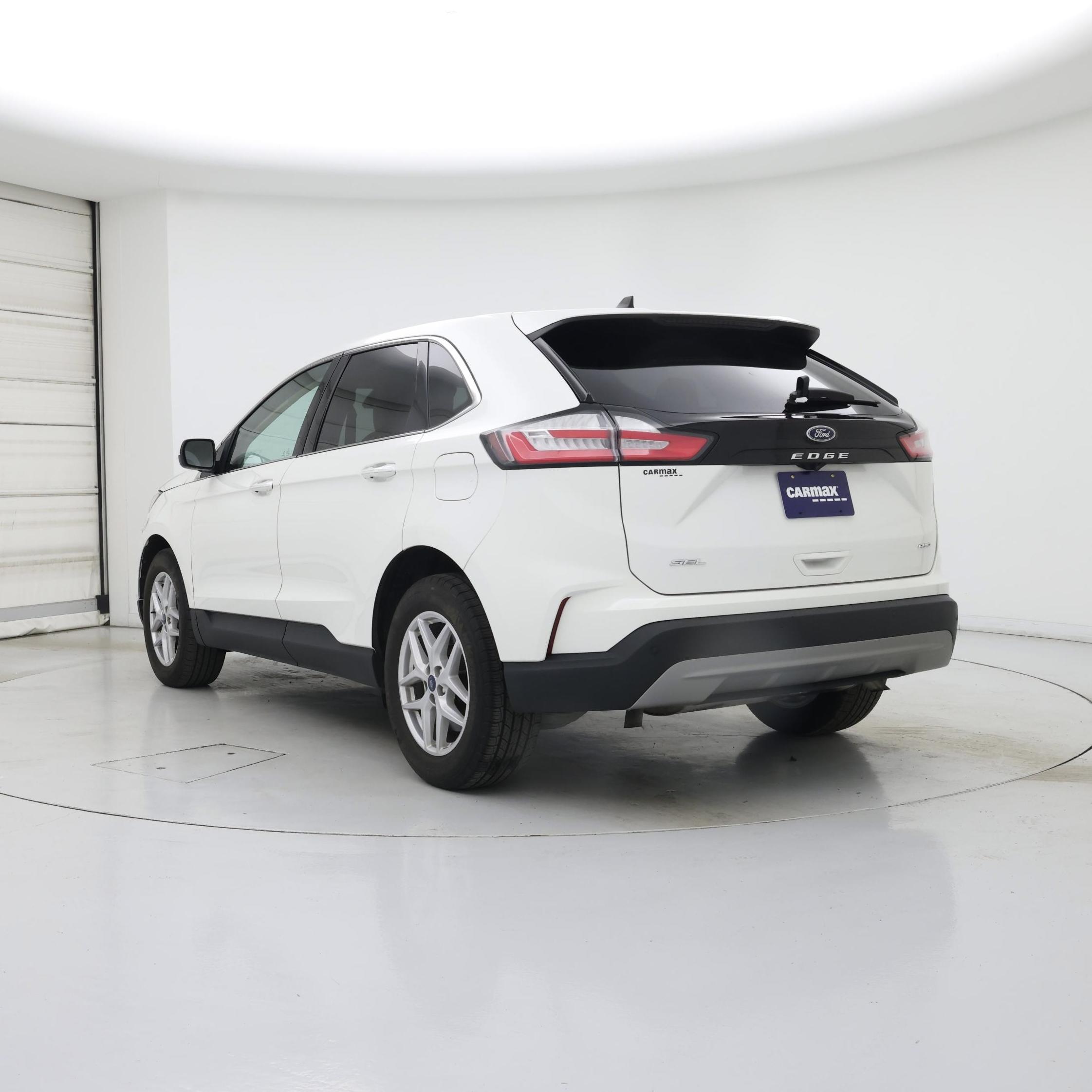 Thumbnail: 2022 Ford Edge - 2