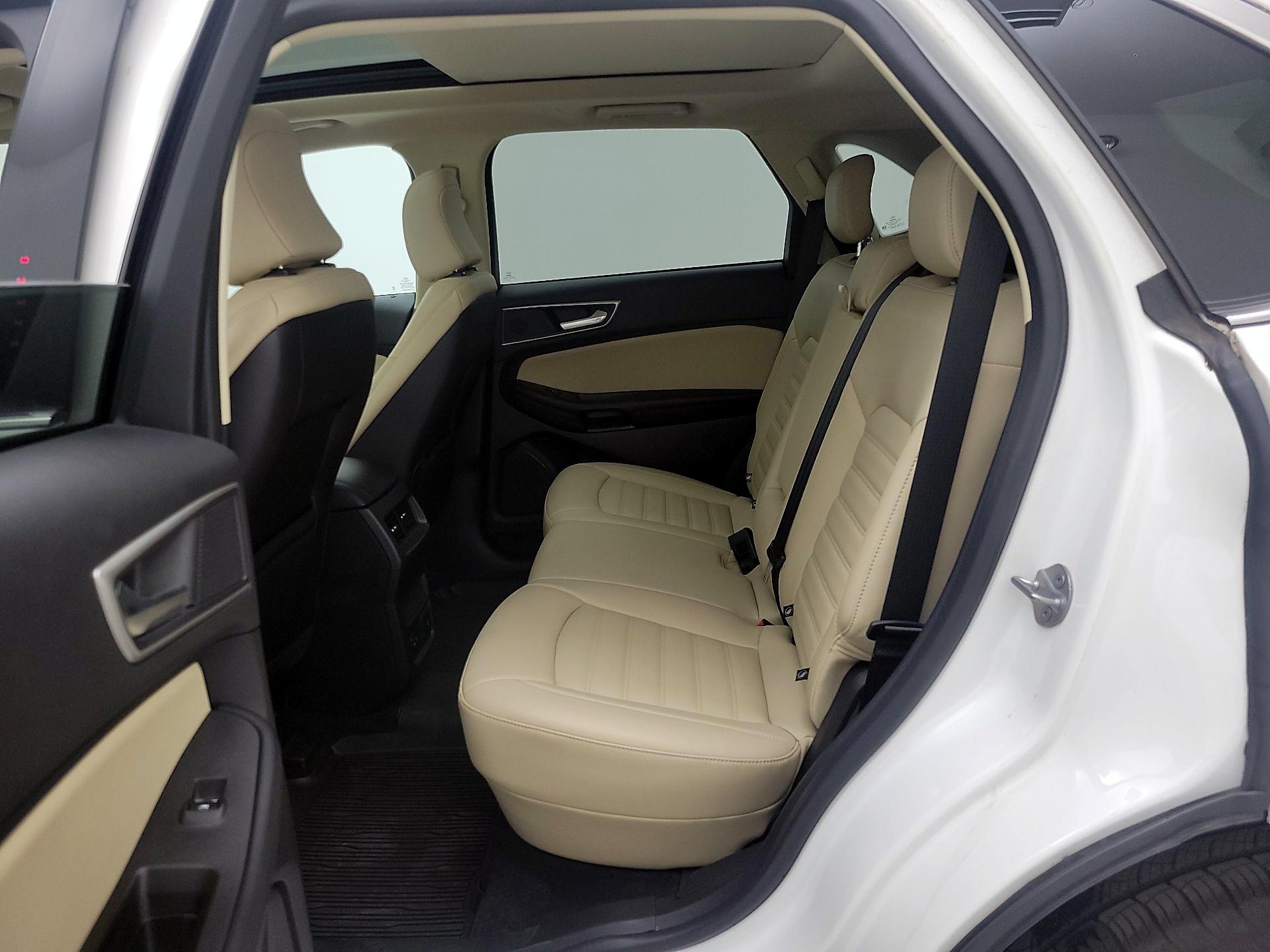 Thumbnail: 2022 Ford Edge - 20