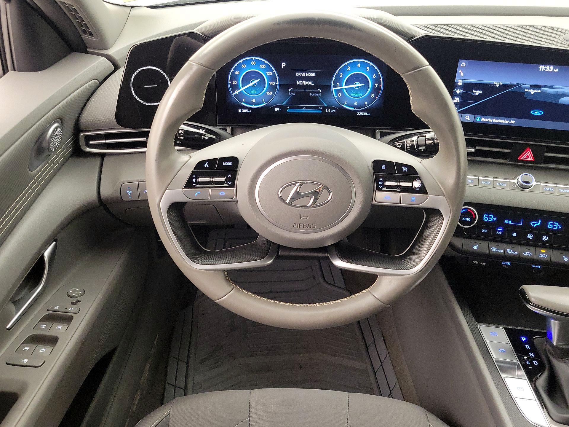 Thumbnail: 2023 Hyundai Elantra - 10