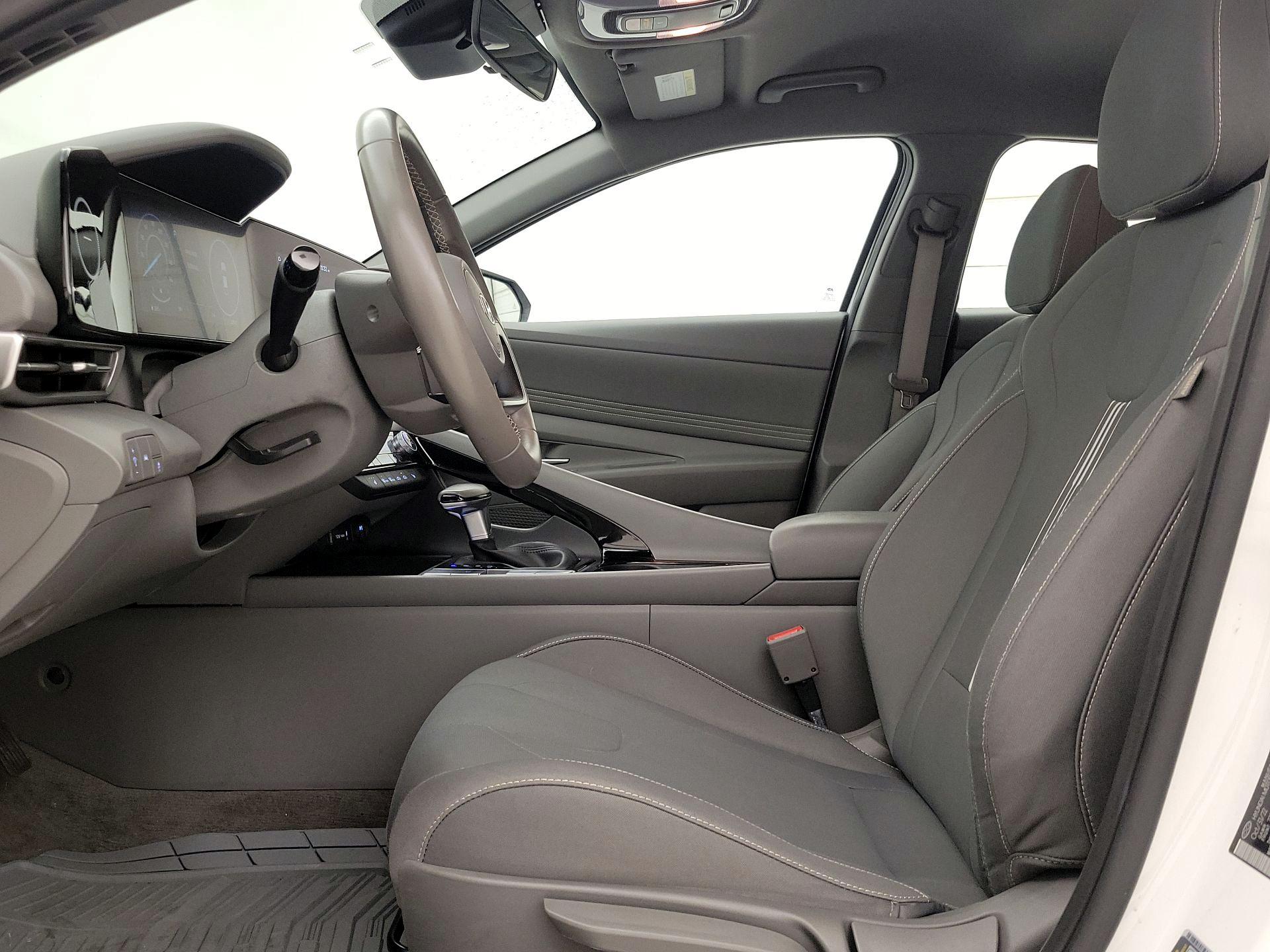 Thumbnail: 2023 Hyundai Elantra - 11