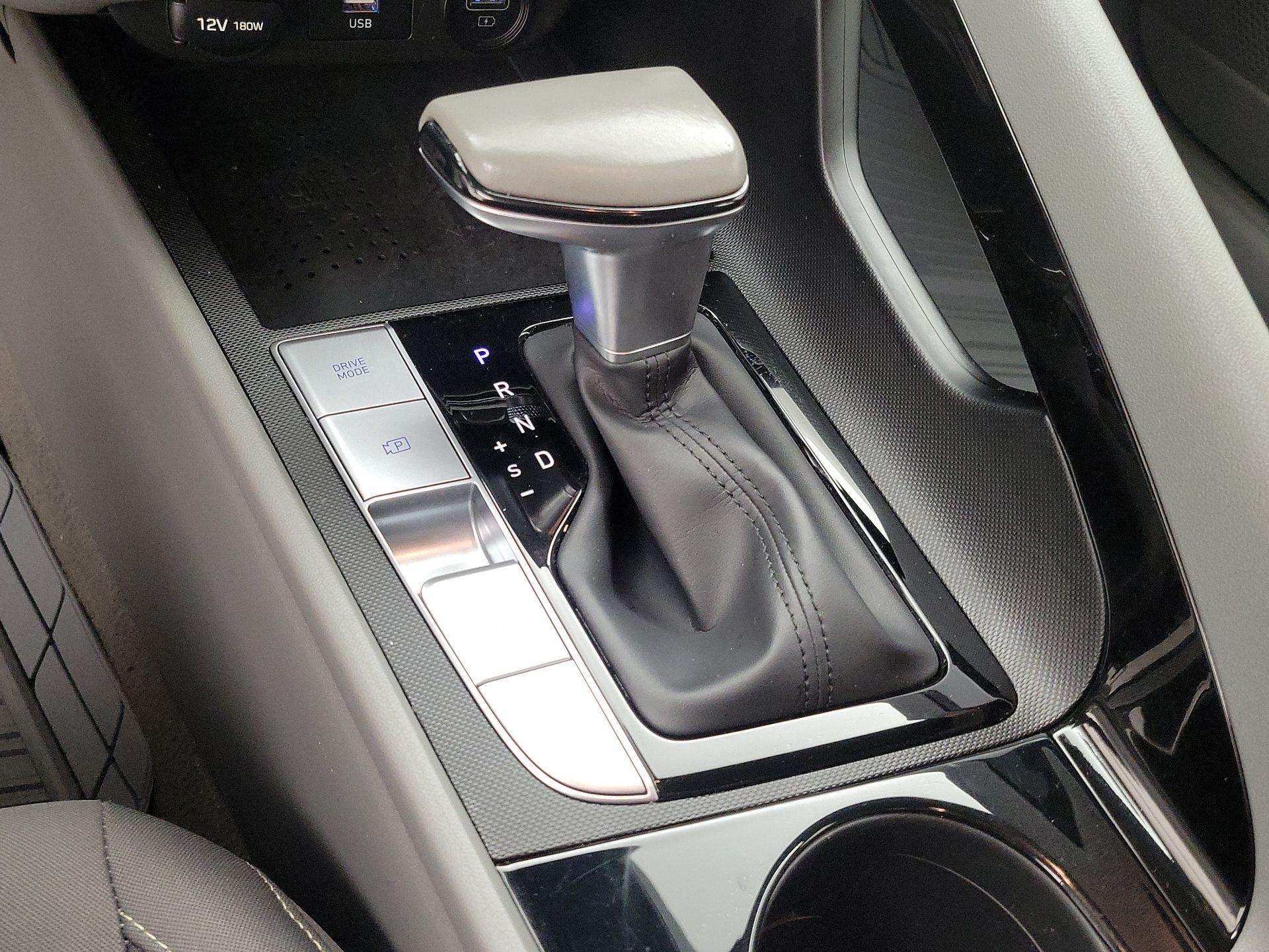 Thumbnail: 2023 Hyundai Elantra - 18