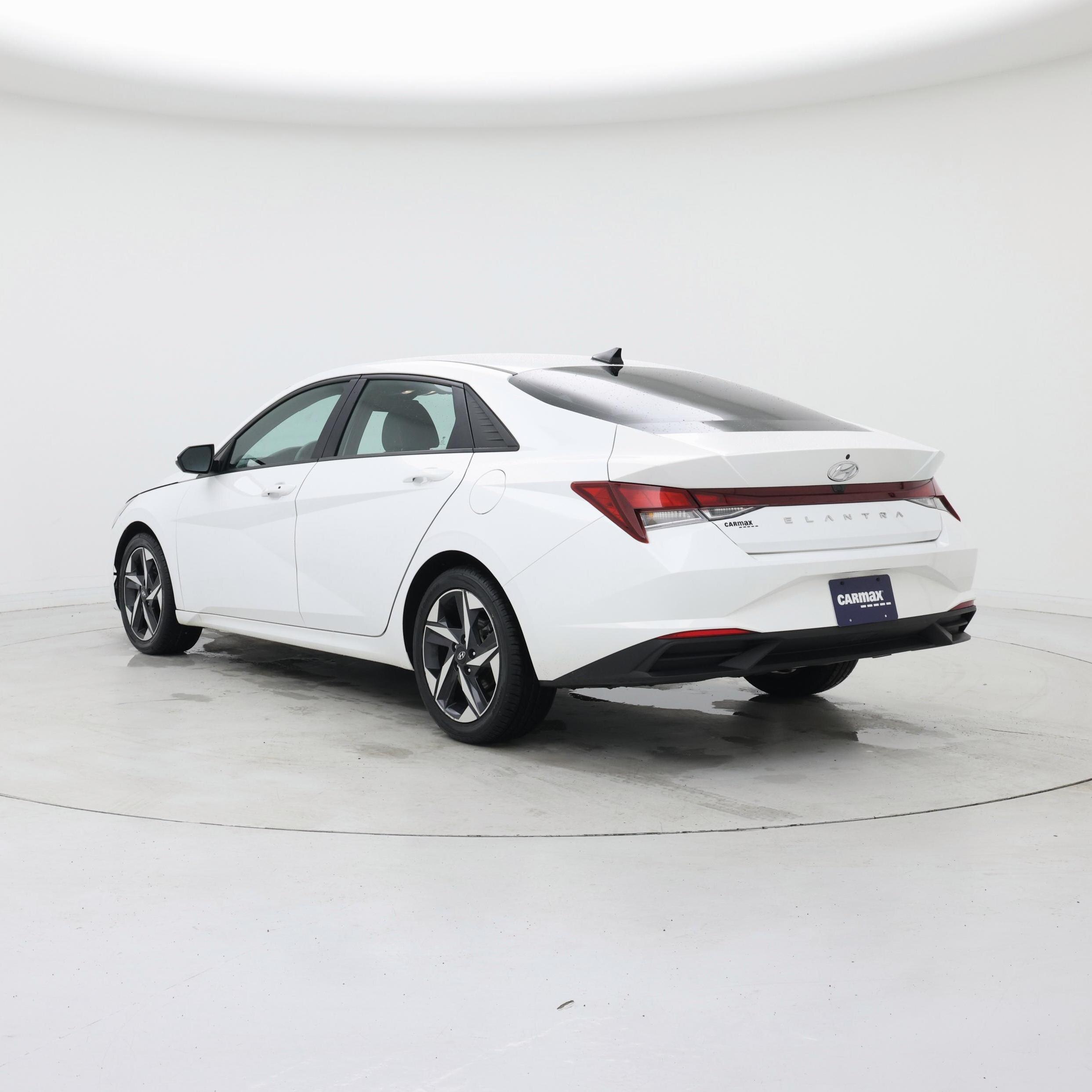 Thumbnail: 2023 Hyundai Elantra - 2