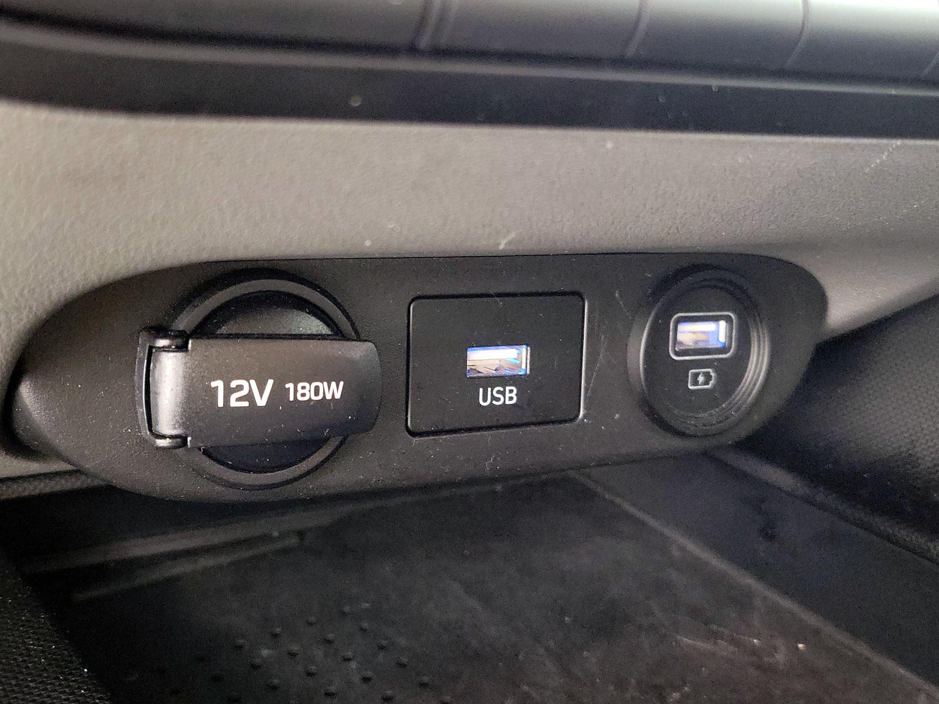 Thumbnail: 2023 Hyundai Elantra - 19