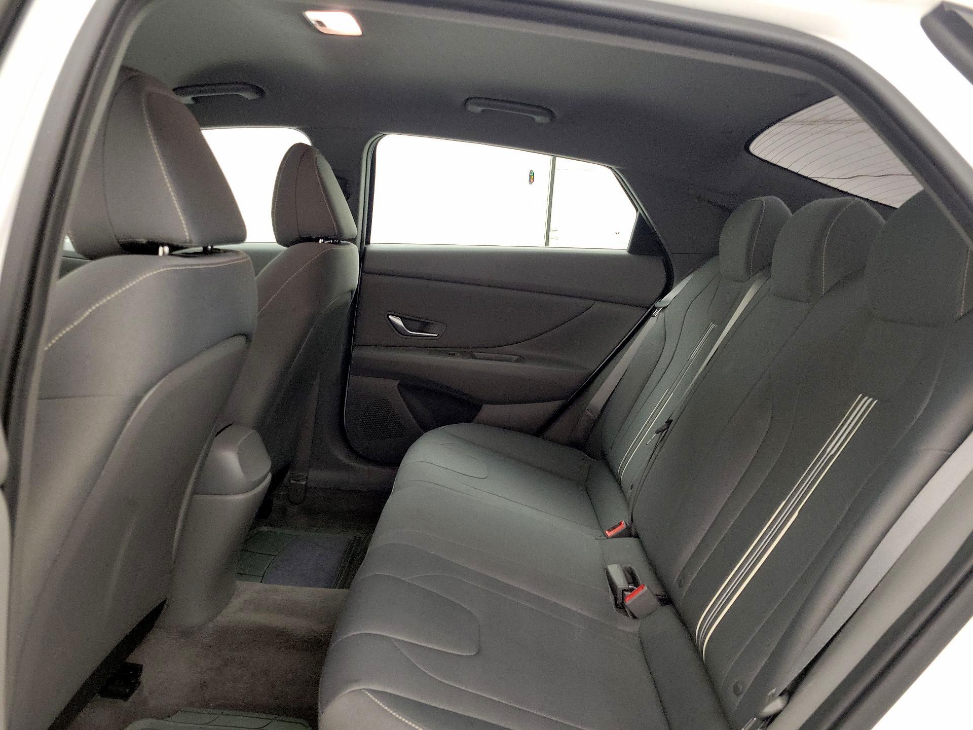 Thumbnail: 2023 Hyundai Elantra - 20