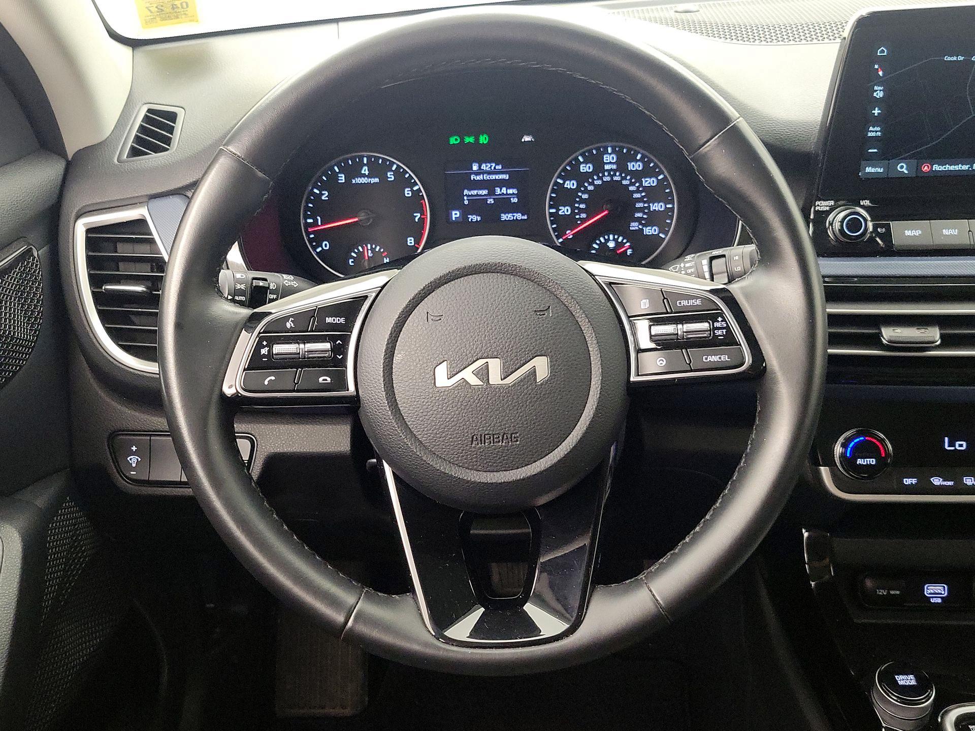 Thumbnail: 2023 Kia Seltos - 10