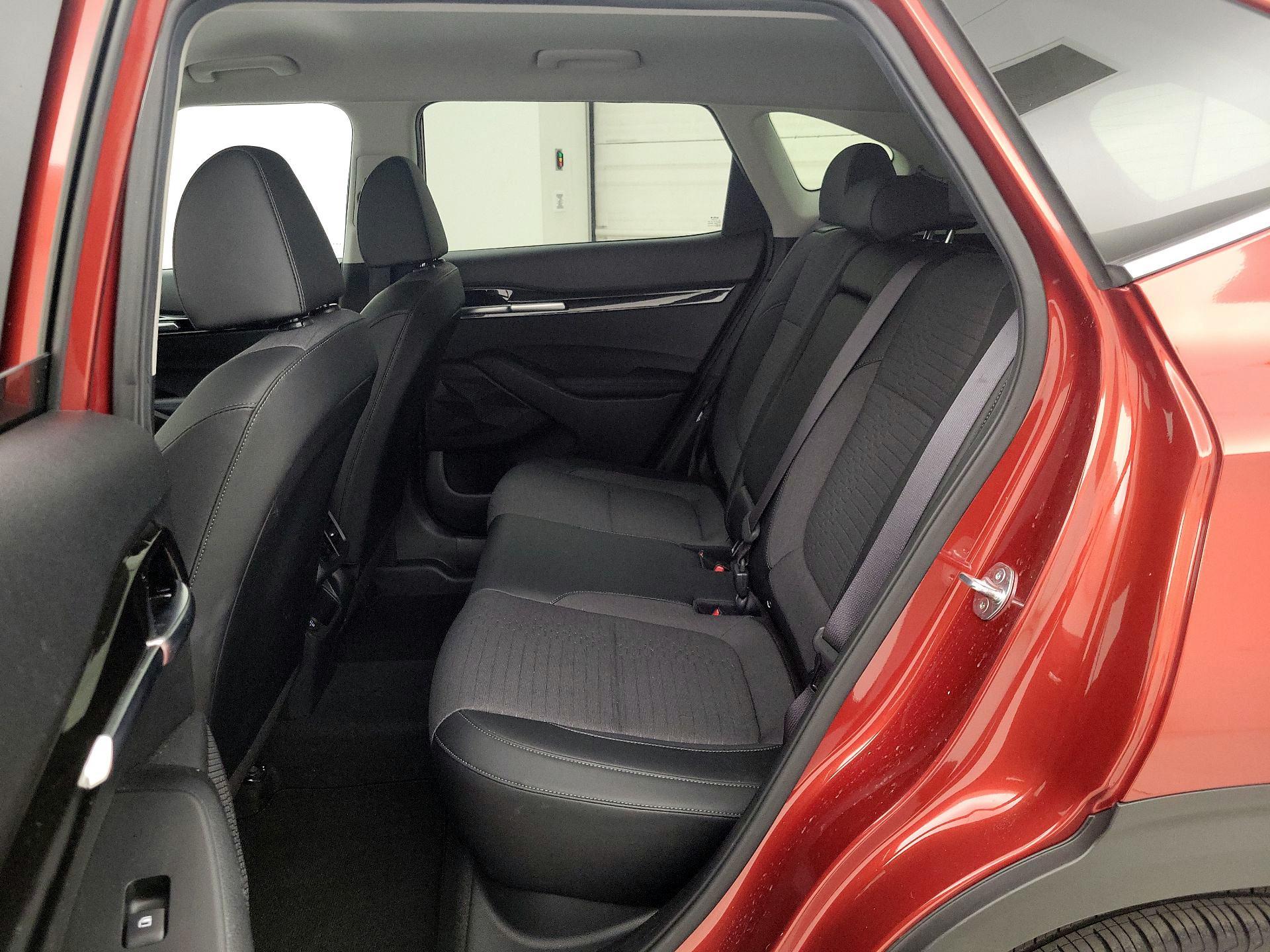 Thumbnail: 2023 Kia Seltos - 20