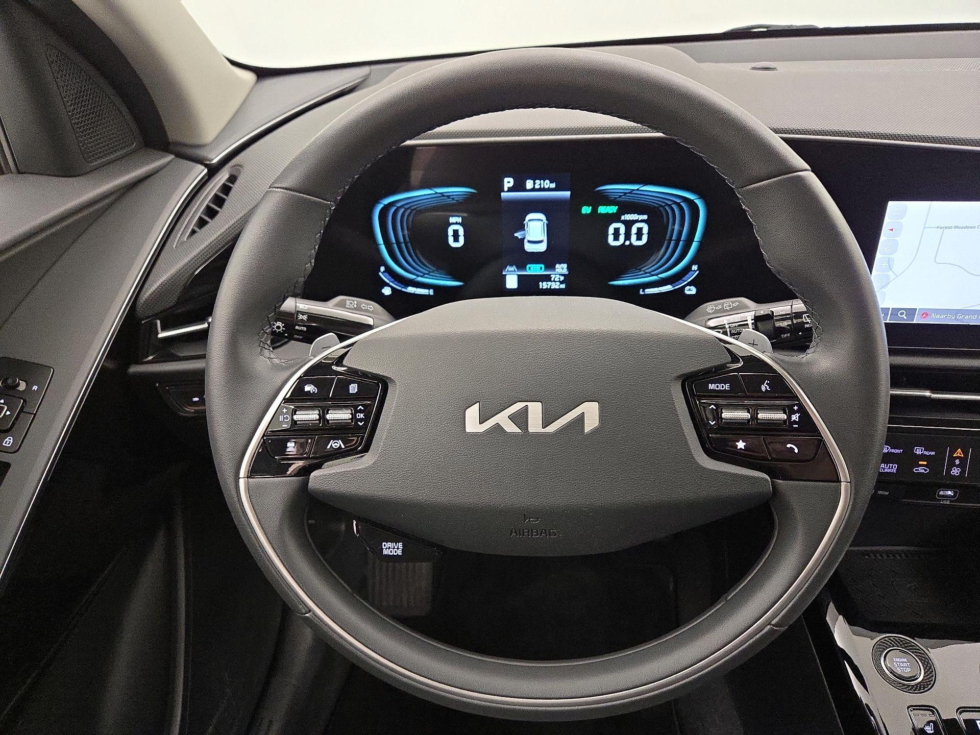 Thumbnail: 2023 Kia Niro - 10