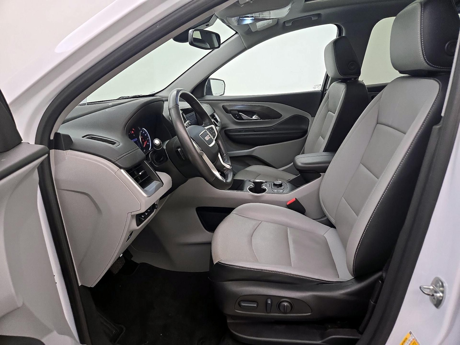 2022 GMC Terrain SLT - Photo 12