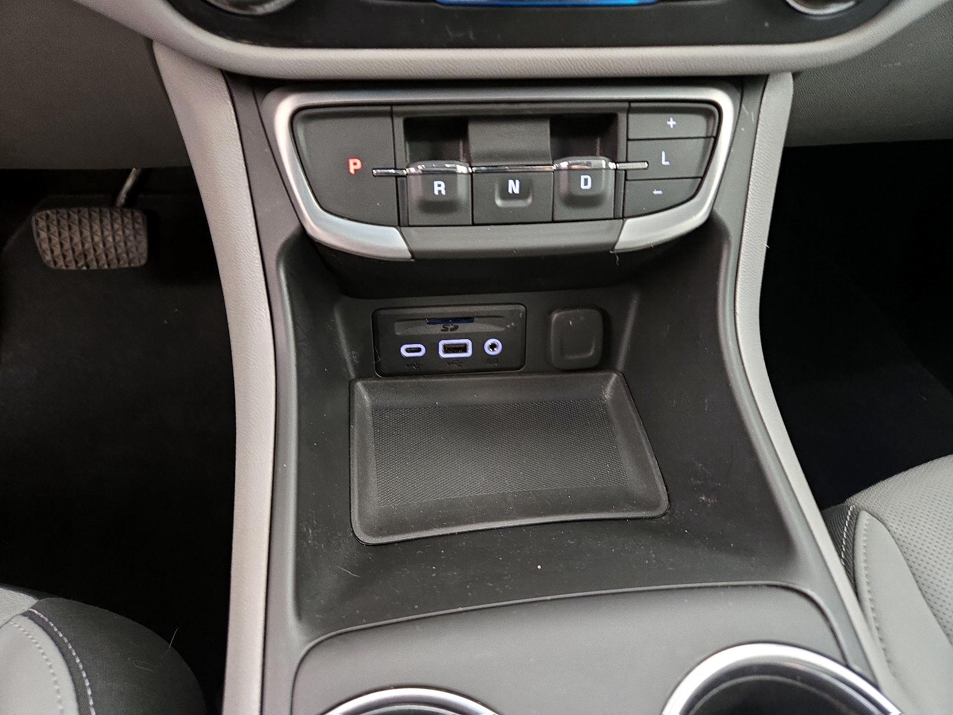 Thumbnail: 2022 GMC Terrain - 17