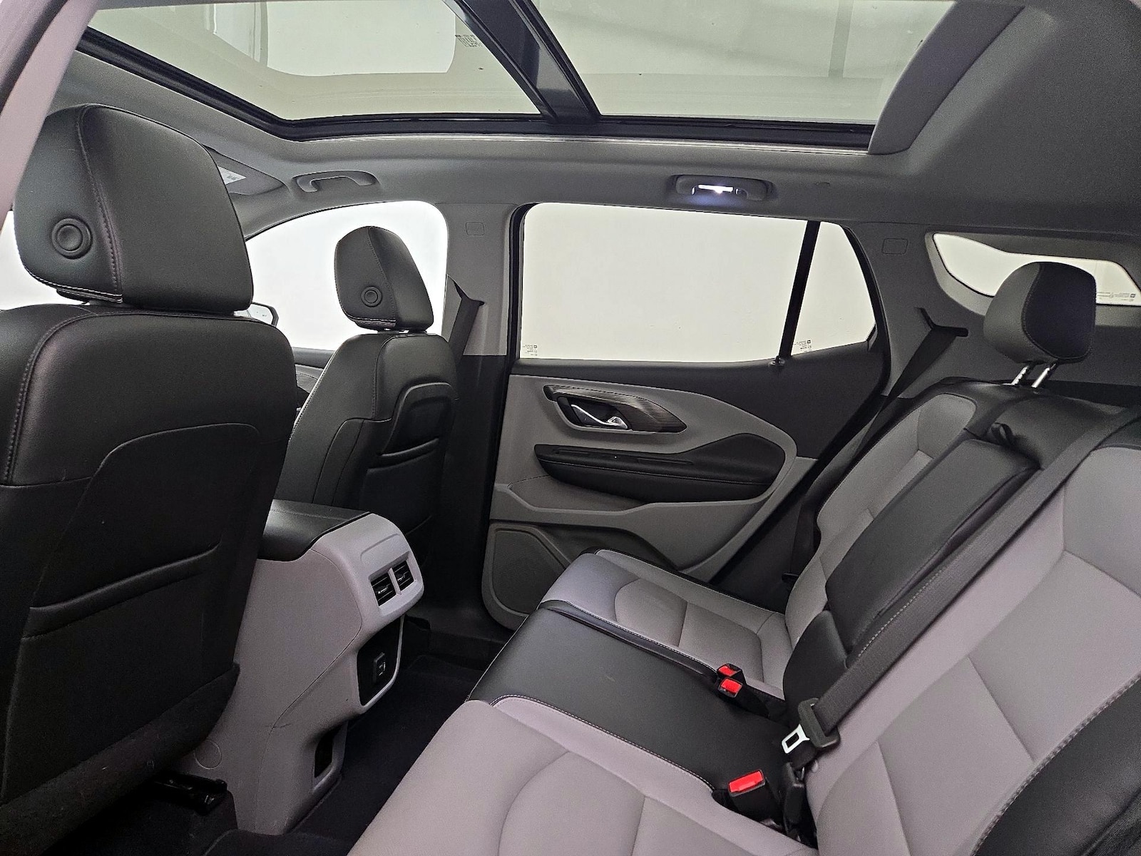 2022 GMC Terrain SLT - Photo 25