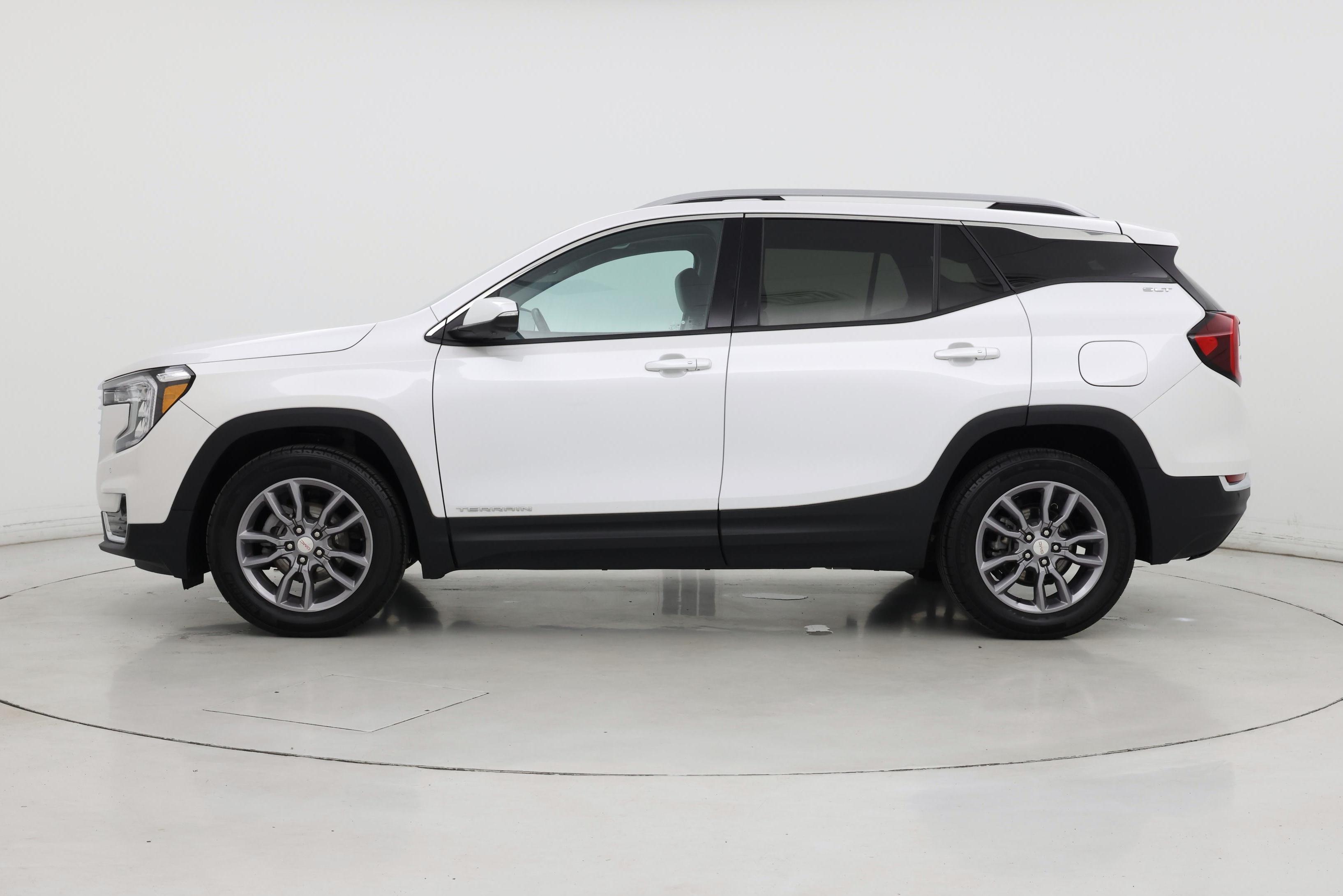 Thumbnail: 2022 GMC Terrain - 3