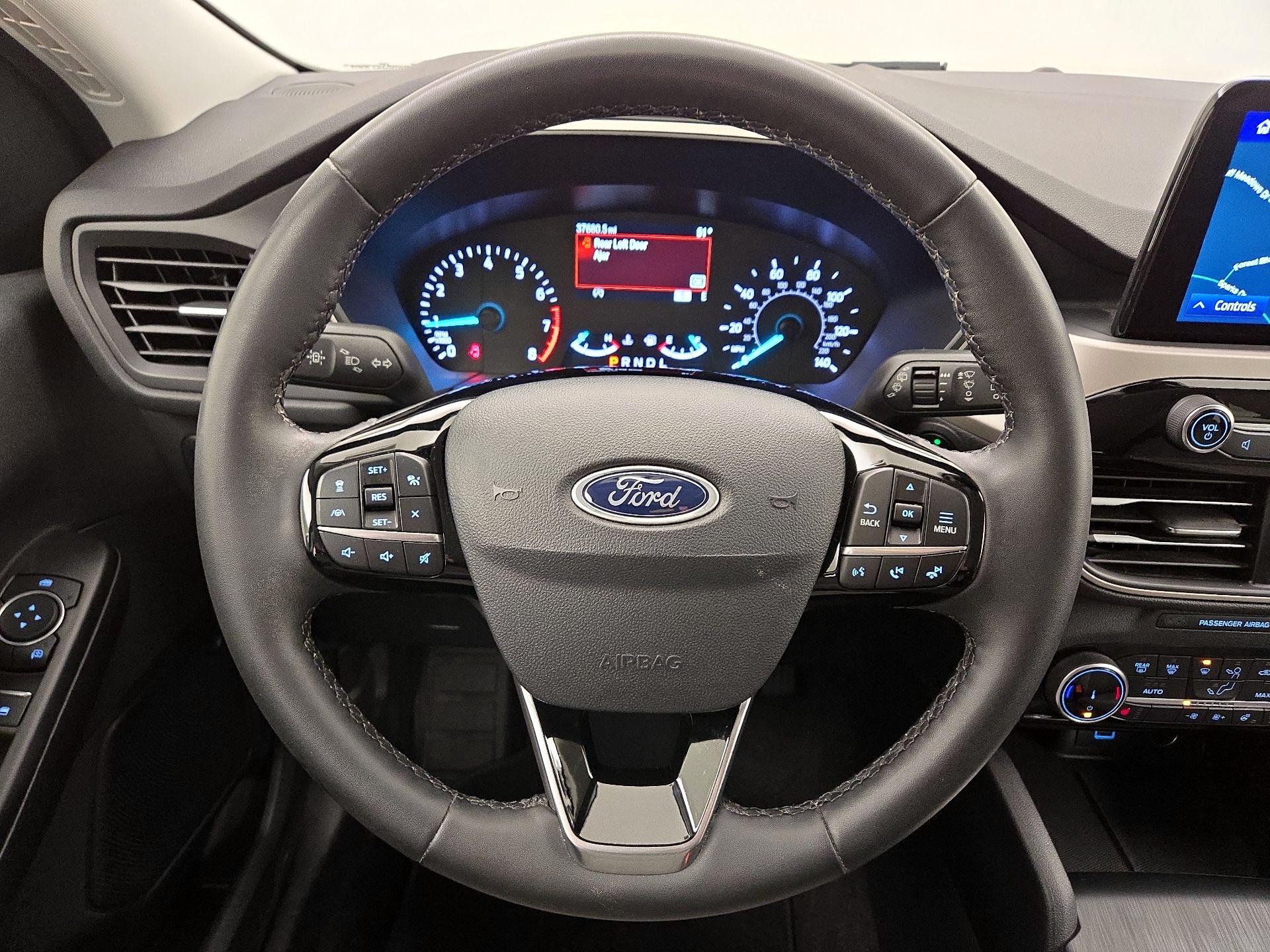 Thumbnail: 2022 Ford Escape - 10