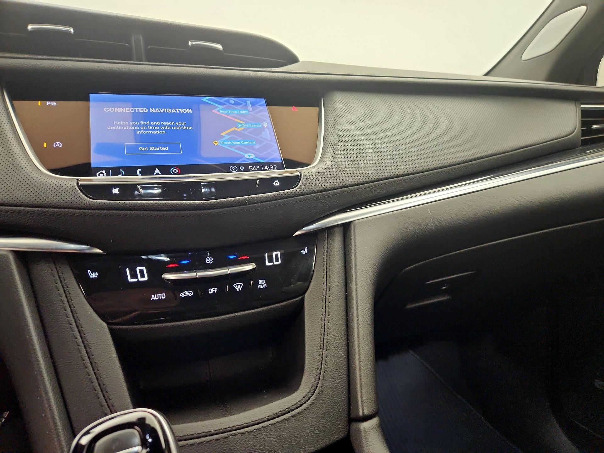 Thumbnail: 2023 Cadillac XT5 - 17