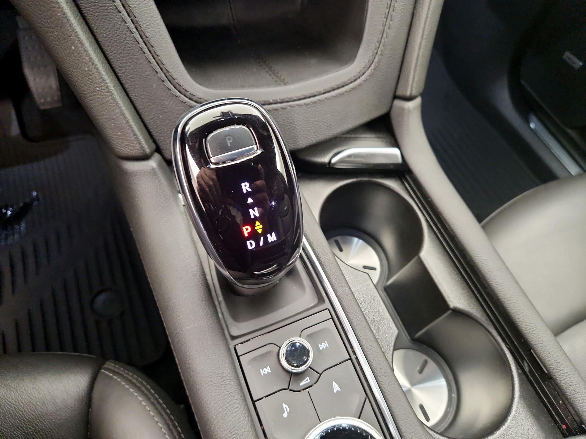 Thumbnail: 2023 Cadillac XT5 - 18